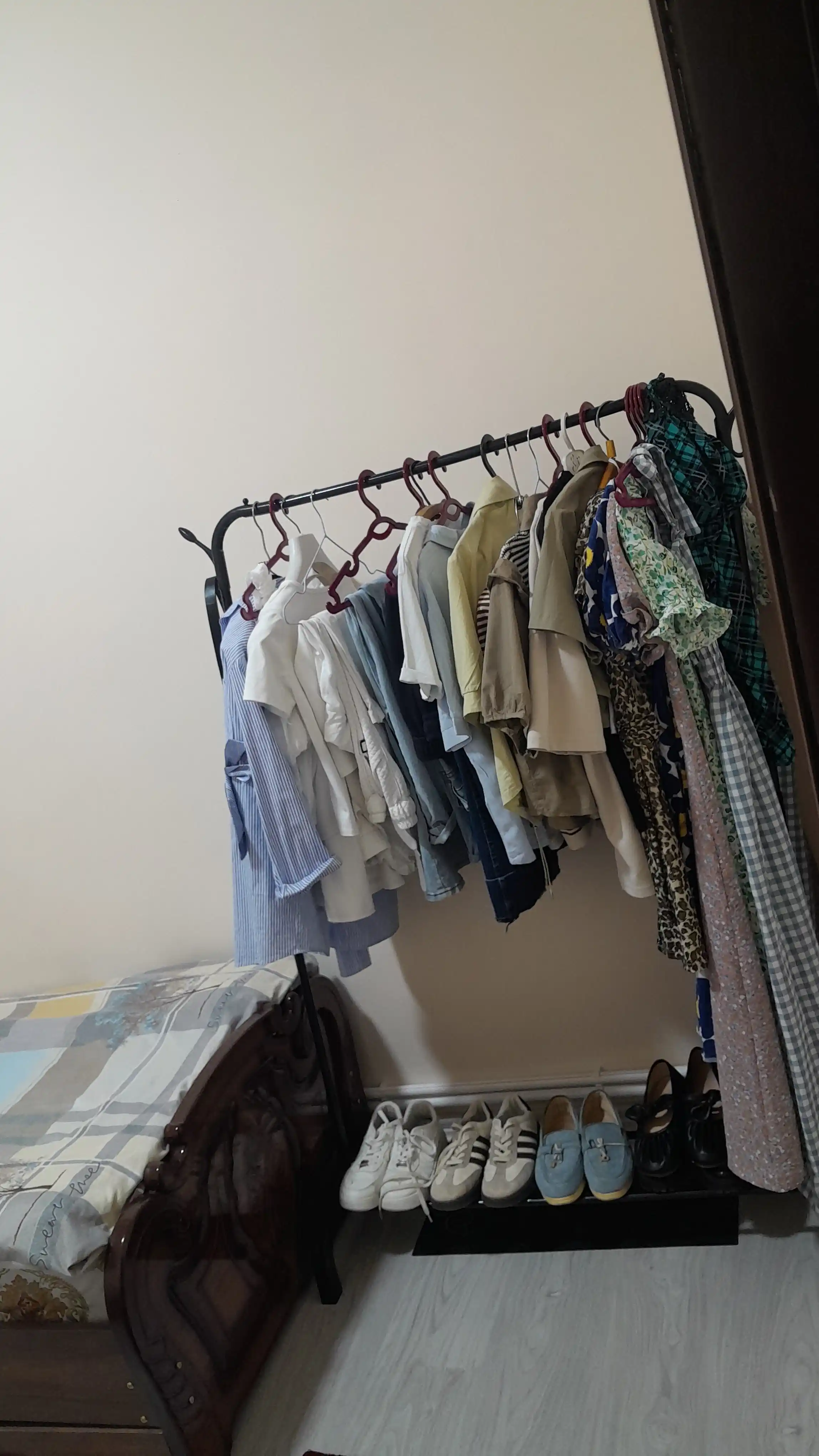 Гардеробная вешалка напольная для одежды, обувница и подставка для обуви