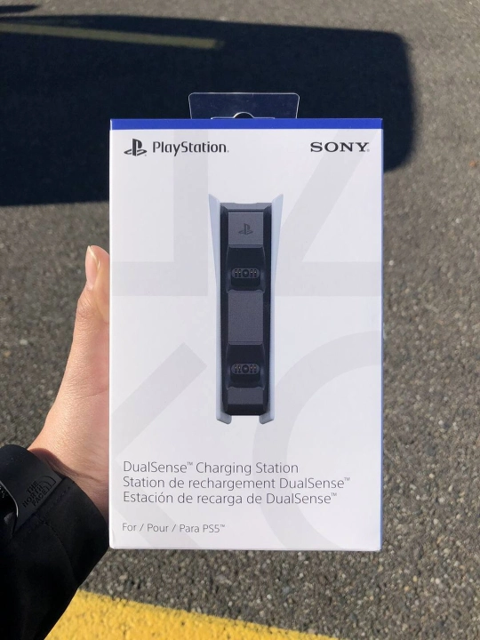 Зарядная станция DualSense Charging Station для PlayStation 5