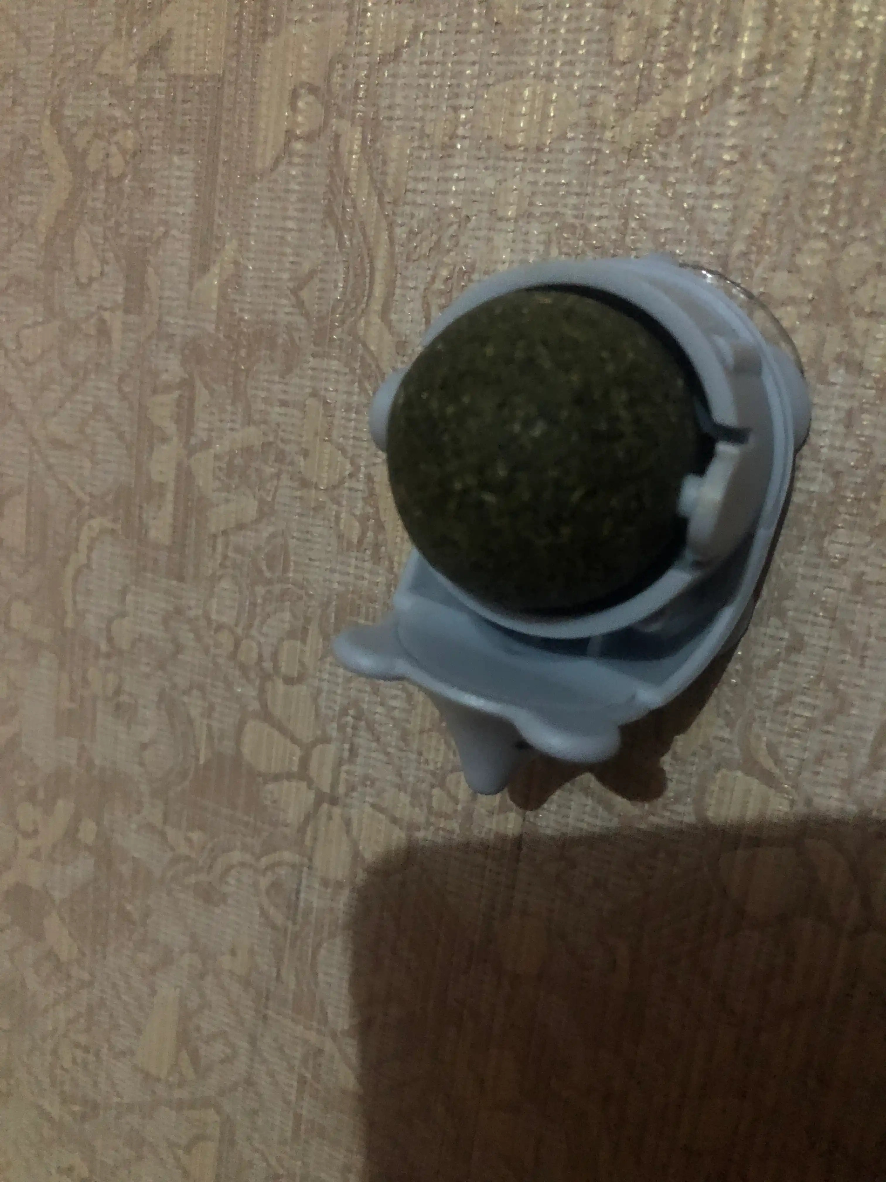 Игрушка для кошек с лакомством кошачьей мятой, шарик, лизун