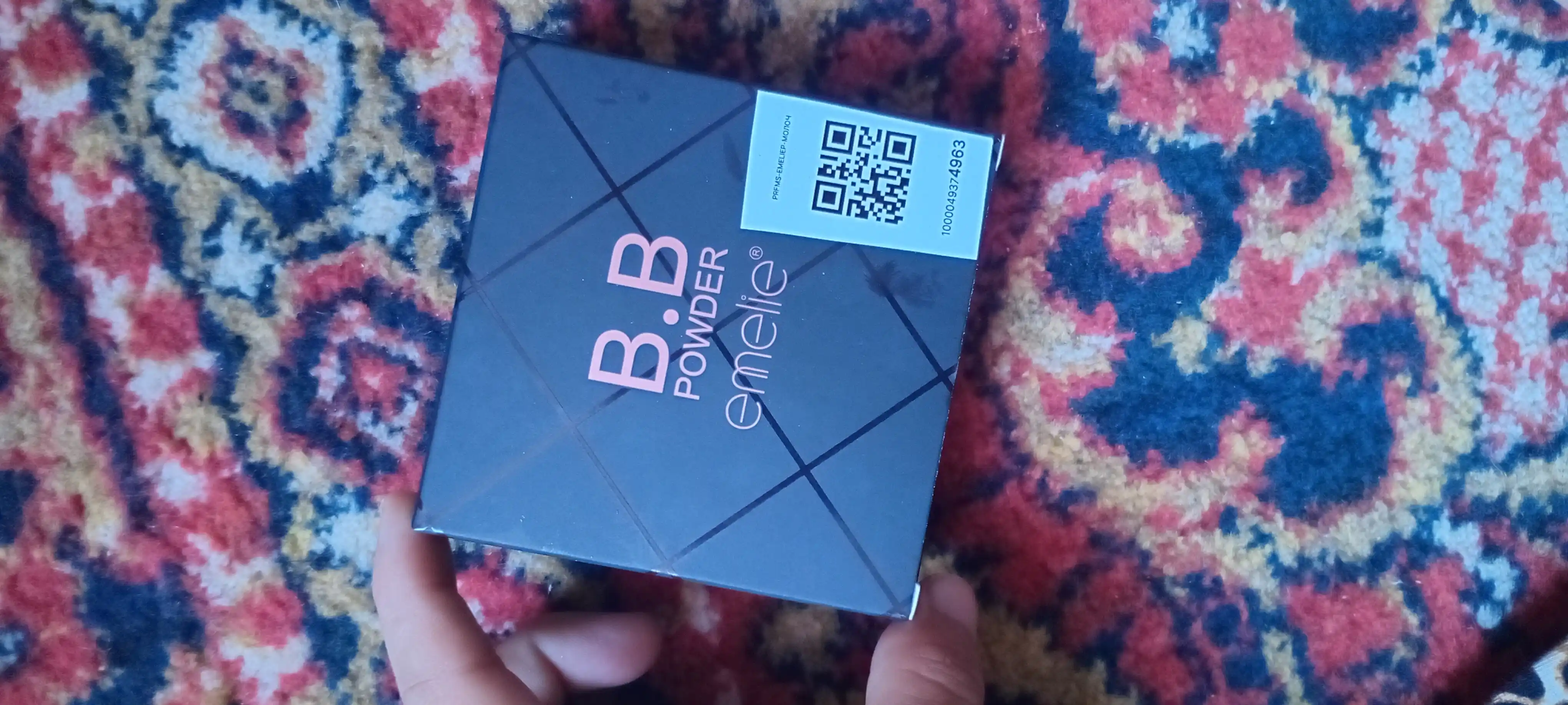 Yuz uchun matlovchi krem-upa B.B Powder Emelie, 01 va 02, 2 tasi 1 da, 24 soat, SPF 15