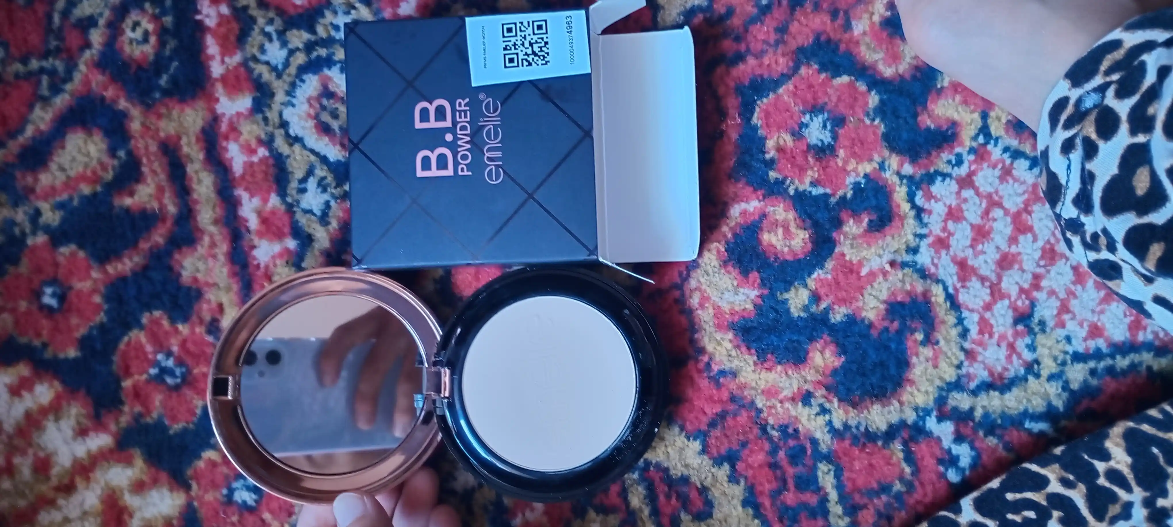 Yuz uchun matlovchi krem-upa B.B Powder Emelie, 01 va 02, 2 tasi 1 da, 24 soat, SPF 15
