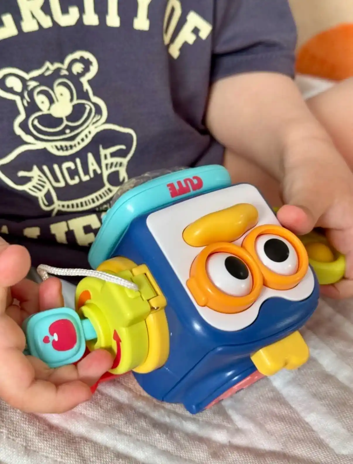 FIDGO bizibord, kub va uchburchak modellar