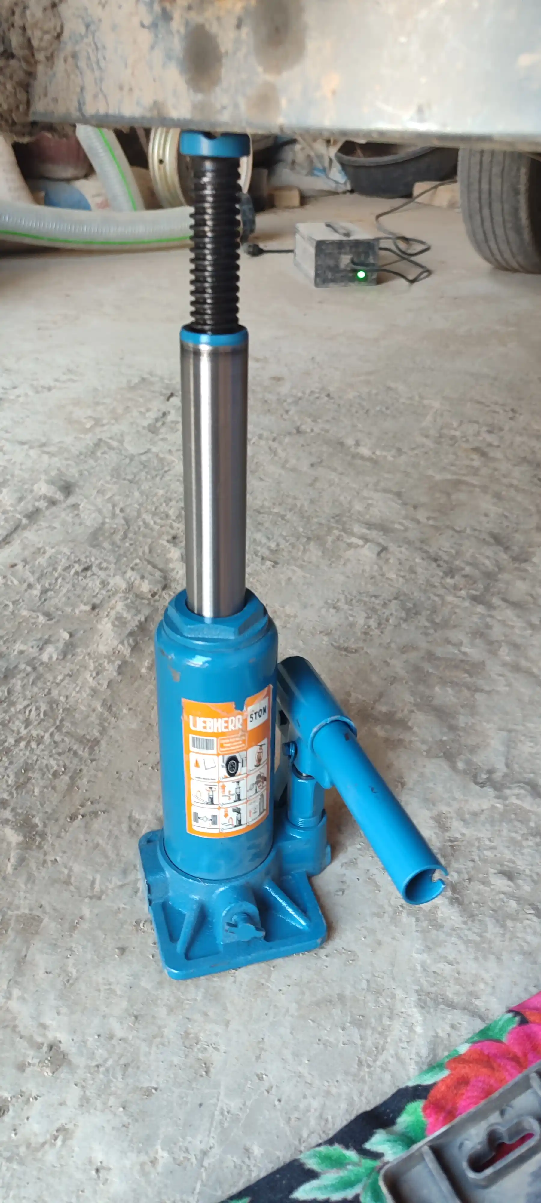 Gidravlik domkrat, butilkali, 2 t, 3 t, 5 t, 10 t, 16 t, 20 t