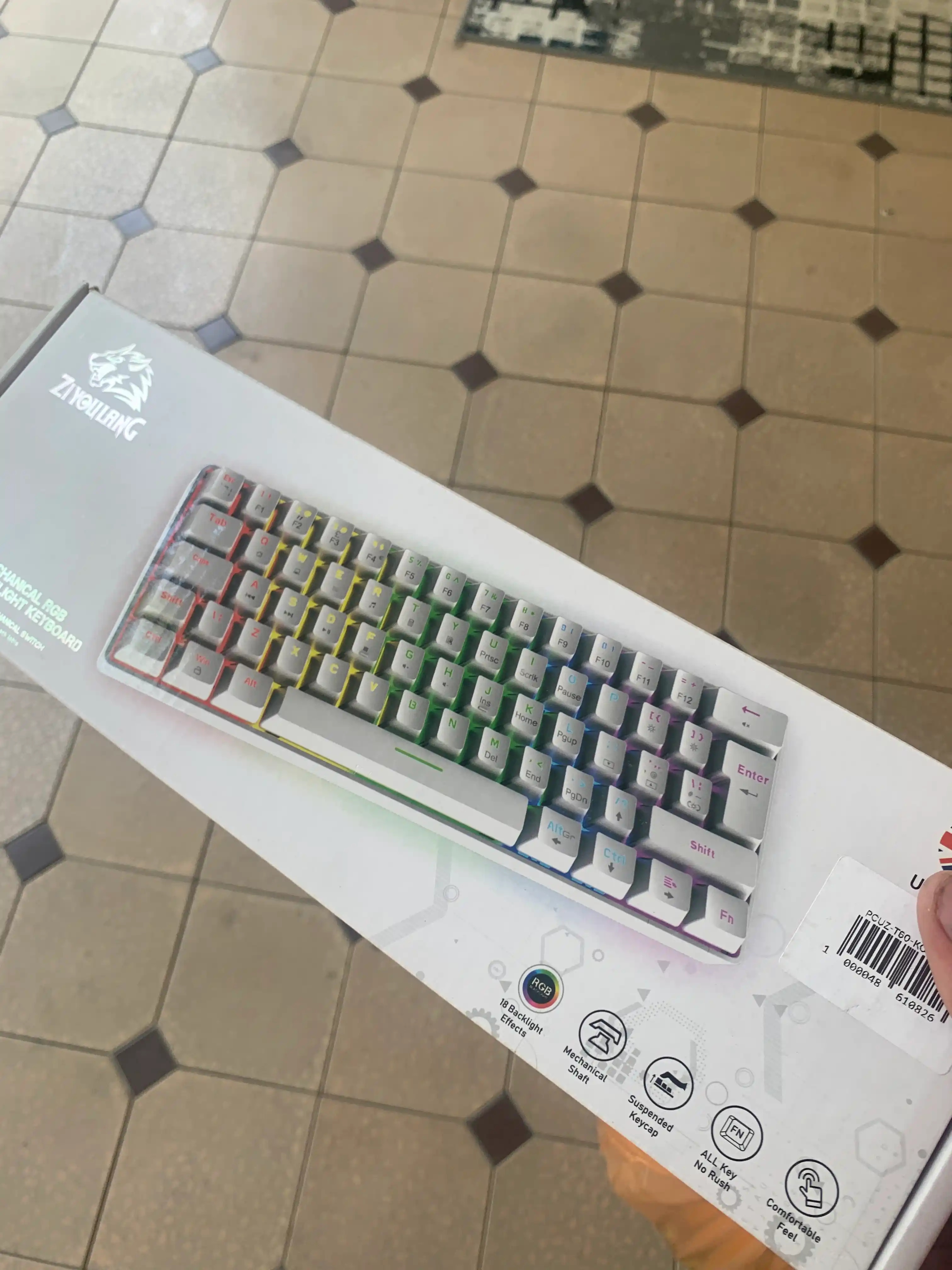 O'yin mexanik klaviaturasi T60, simli