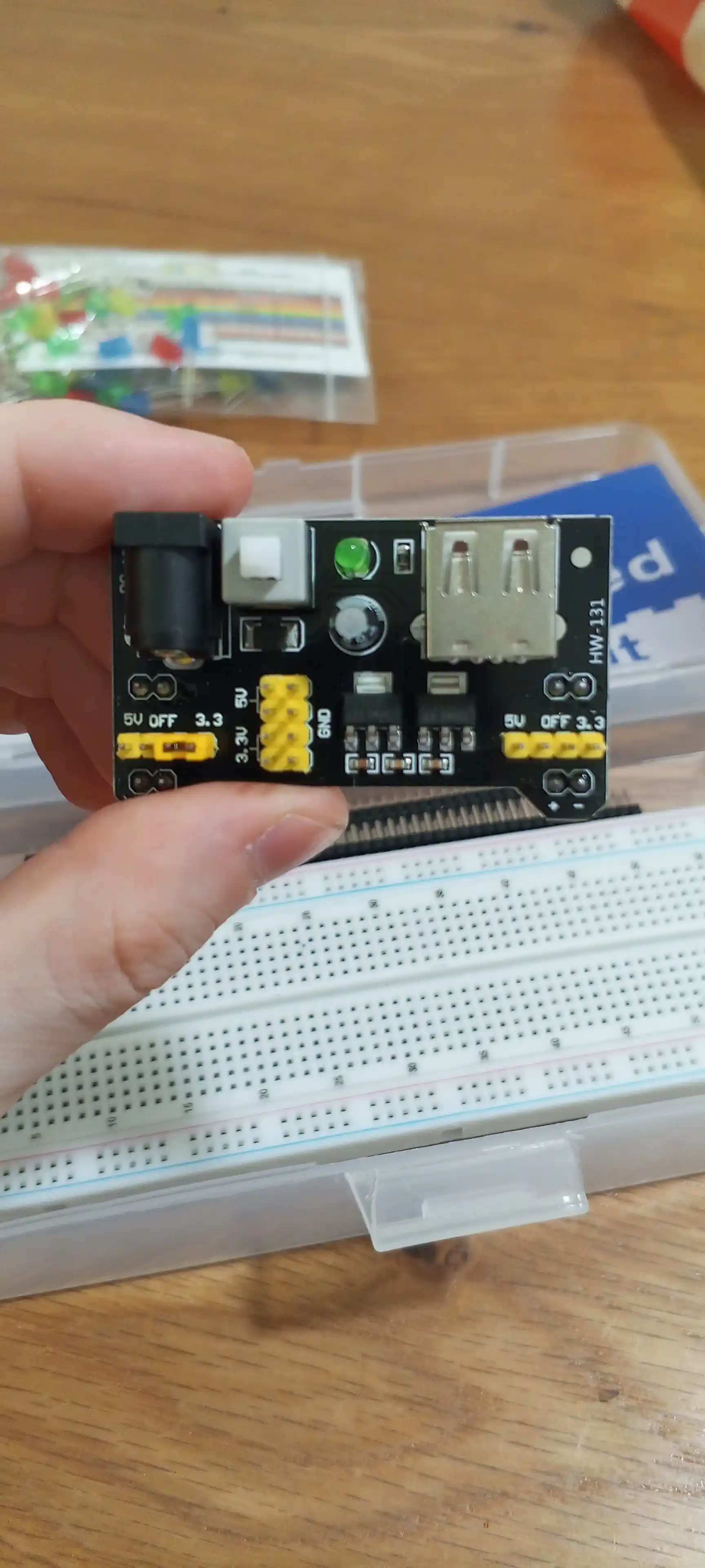 Arduino UNO R3 комплект для начинающих, набор электроники, 830 комплектующих