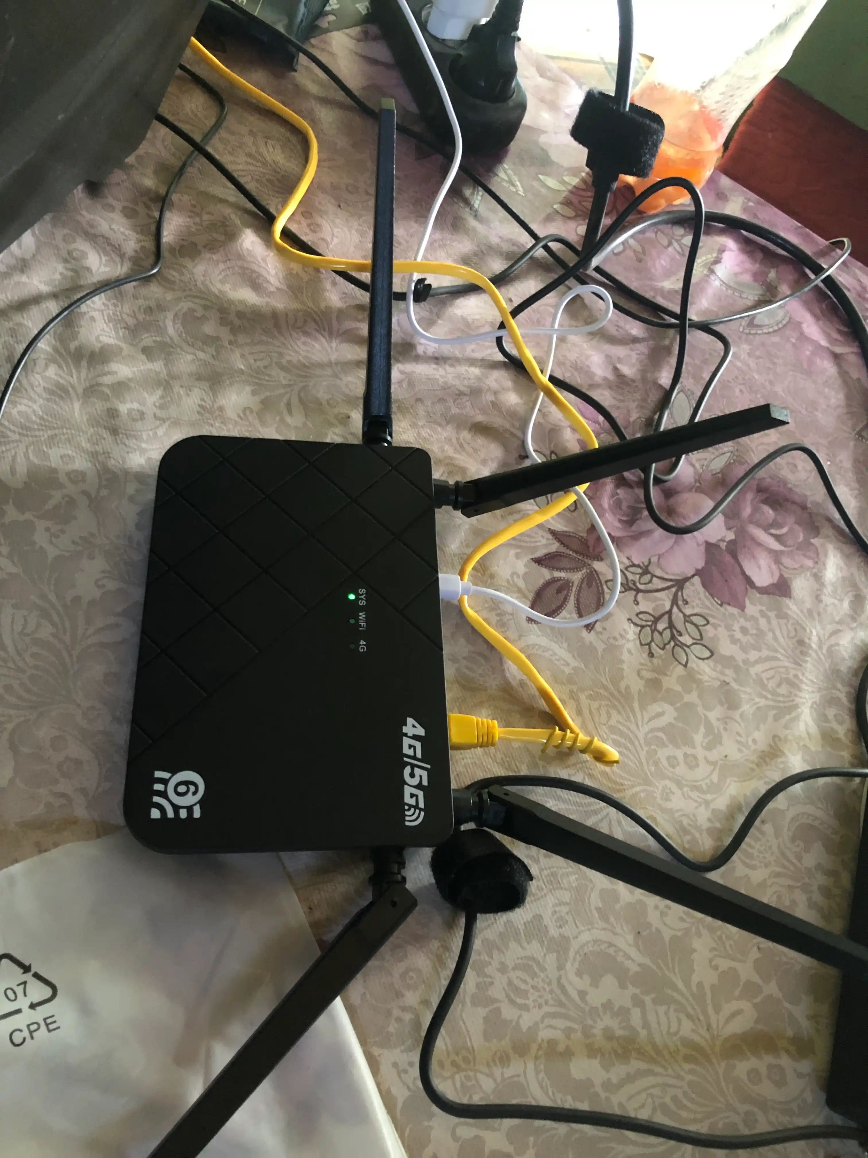 Wi-Fi router CPE, 3G, 4G+, SIM karta bilan ishlidi