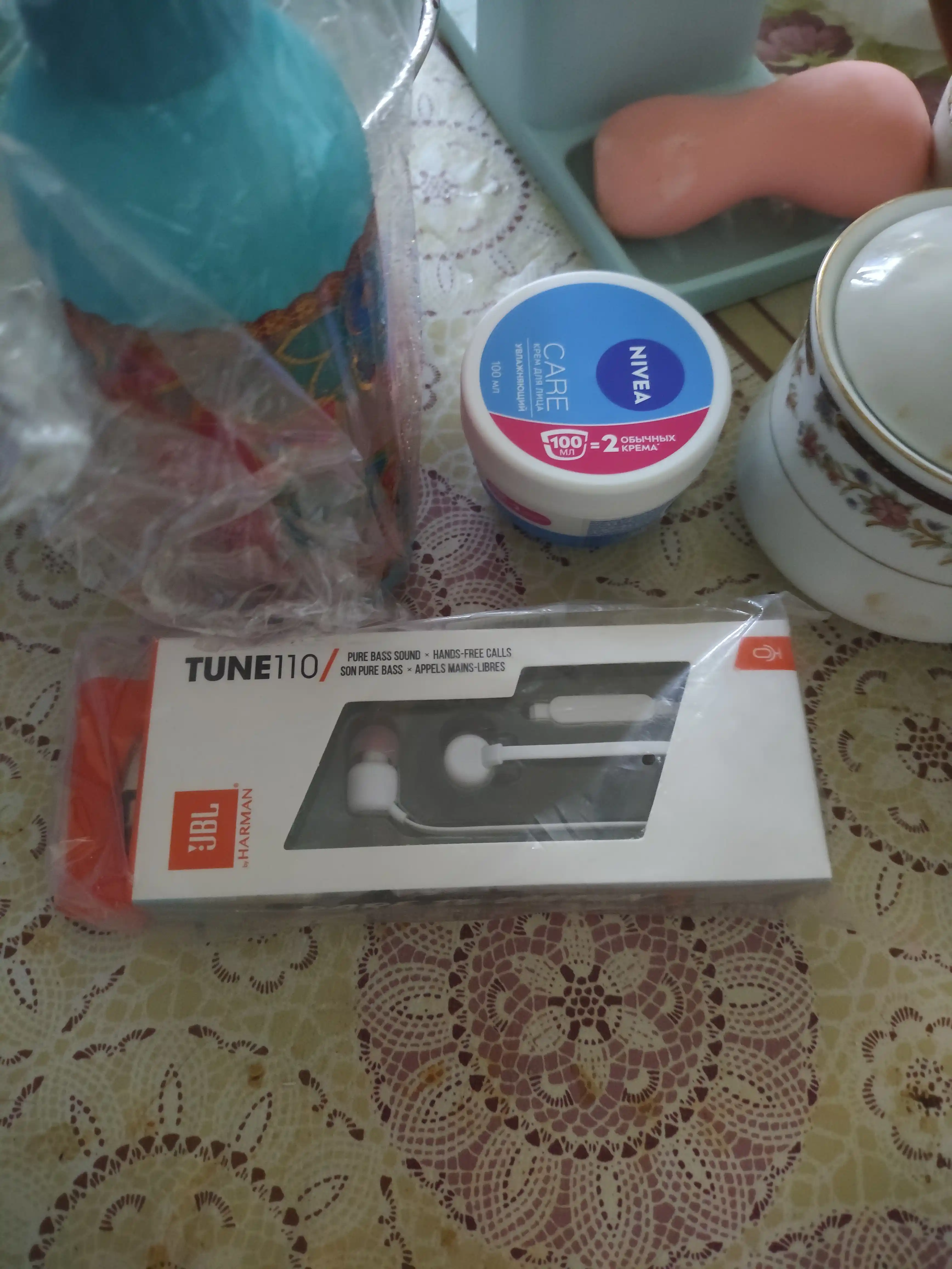Simli quloqchinlar JBL Tune 110