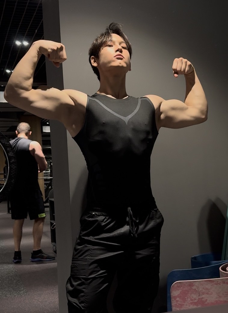 Erkaklar uchun mayka, kompression, sport, elastik, tez quriydigan, fitnes uchun