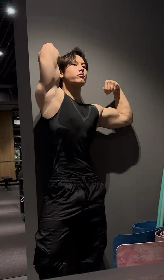 Erkaklar uchun mayka, kompression, sport, elastik, tez quriydigan, fitnes uchun