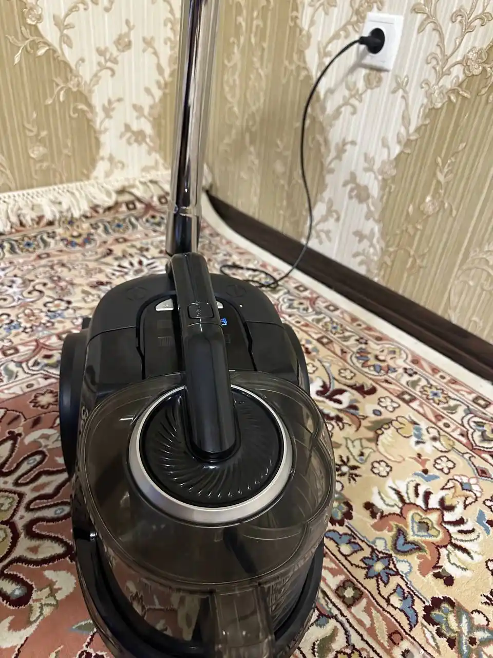 Пылесос без мешка BOSH KPA26C, мощный 3600W