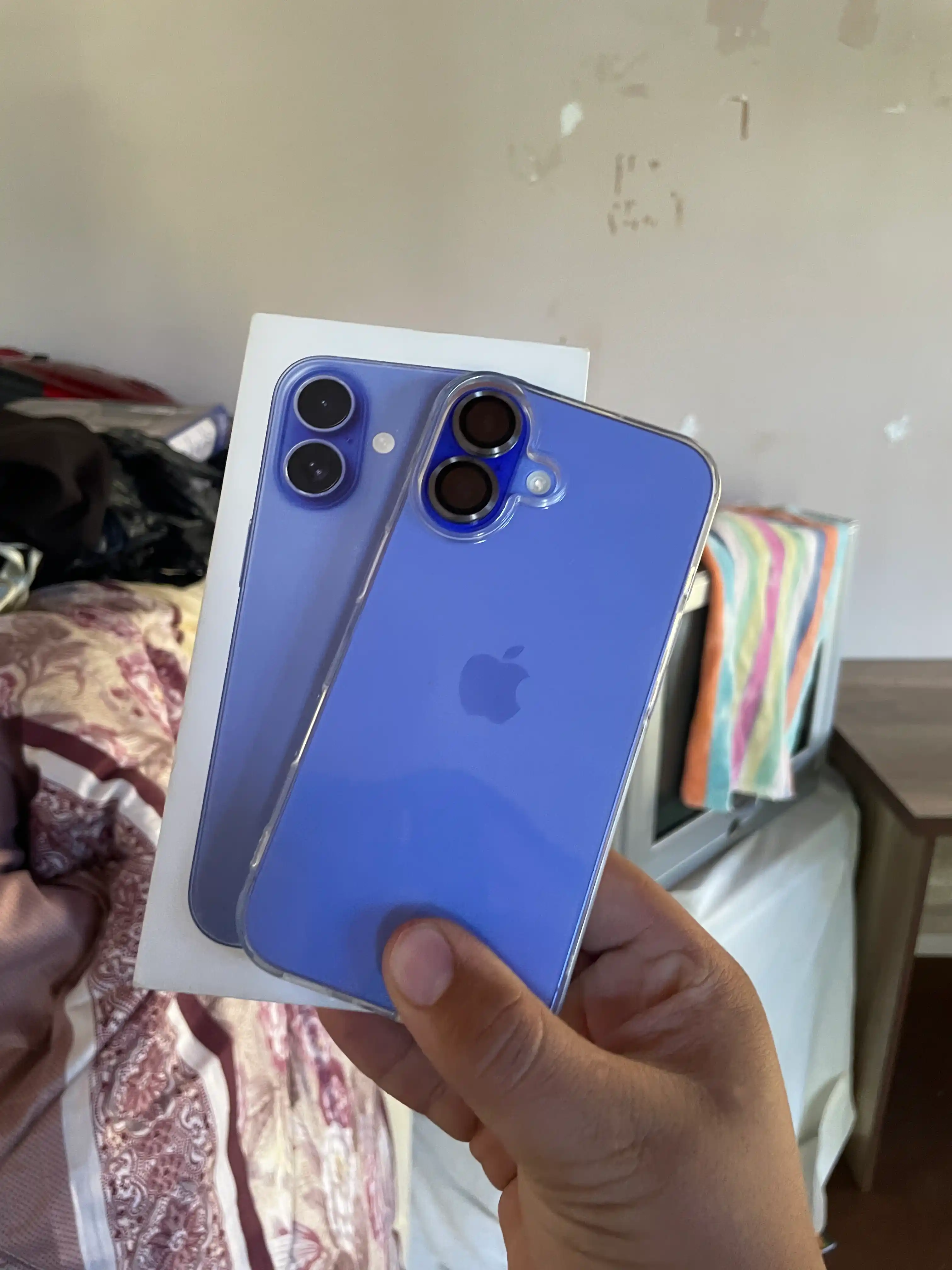 Smartfon iPhone 16, 128/256 GB, SIM/DualSIM, g'ilof va oyna sovg'aga