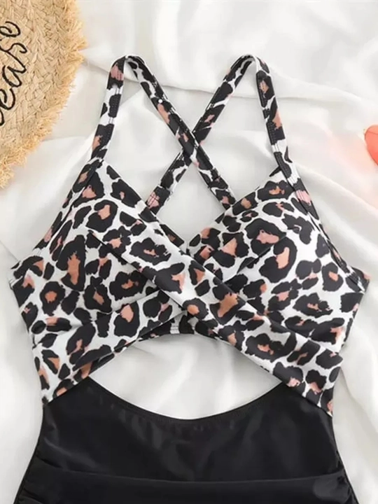 Ayollar uchun bir qismli suzish kostyumi, leopard printida, elastik material