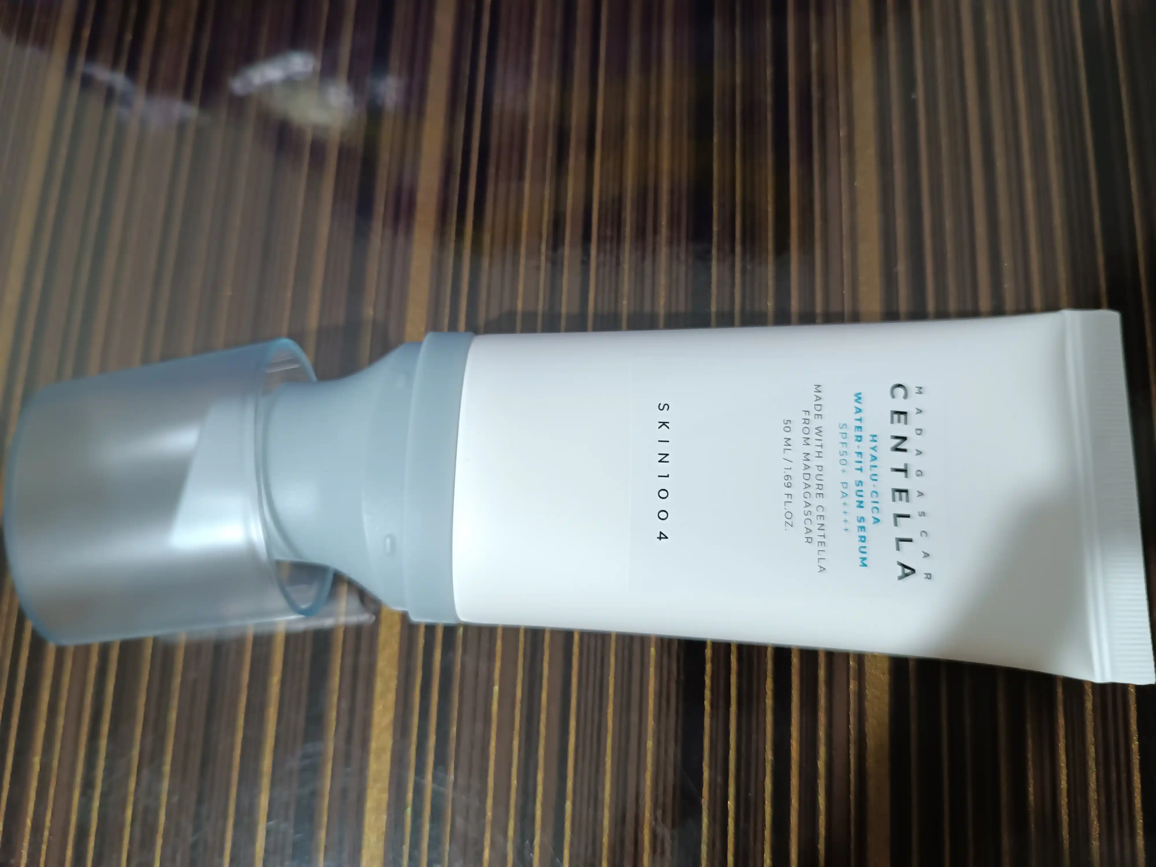 Yuz uchun Hyalu-Cica Water-Fit Skin 1004 SPF50 quyoshdan himoyalovchi kremi, 50 ml