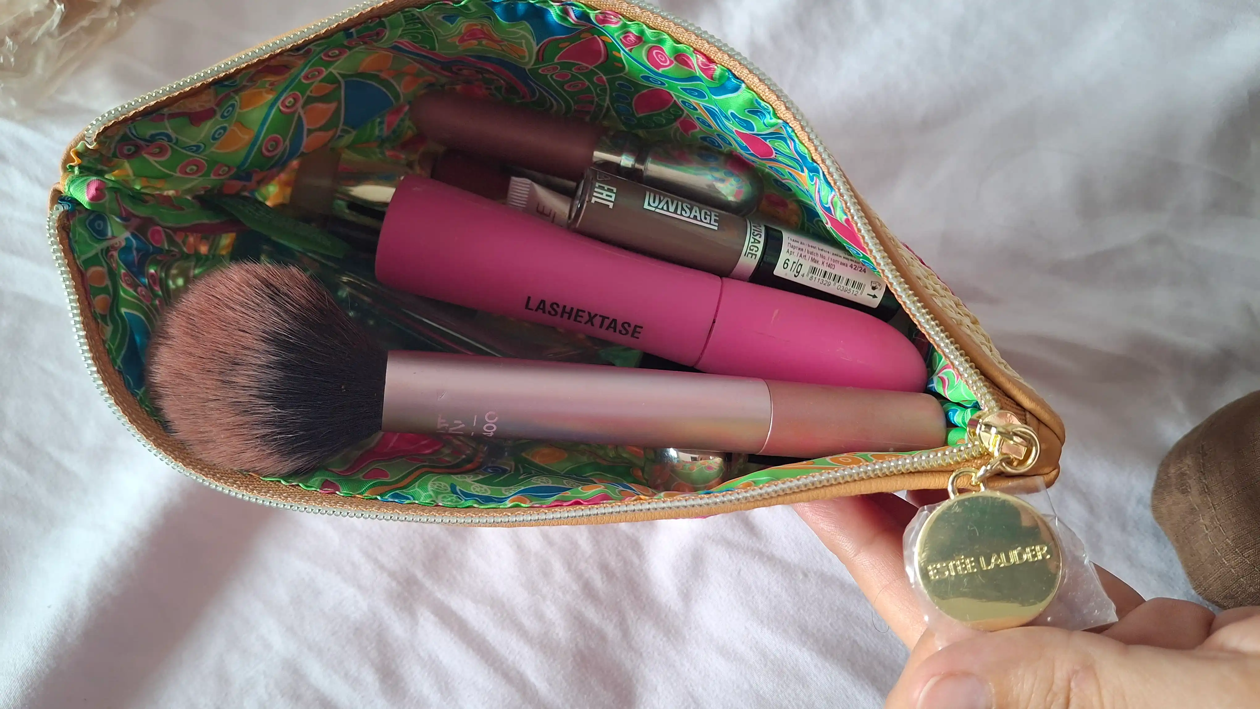Estee Lauder ayollar kosmetik sumkasi