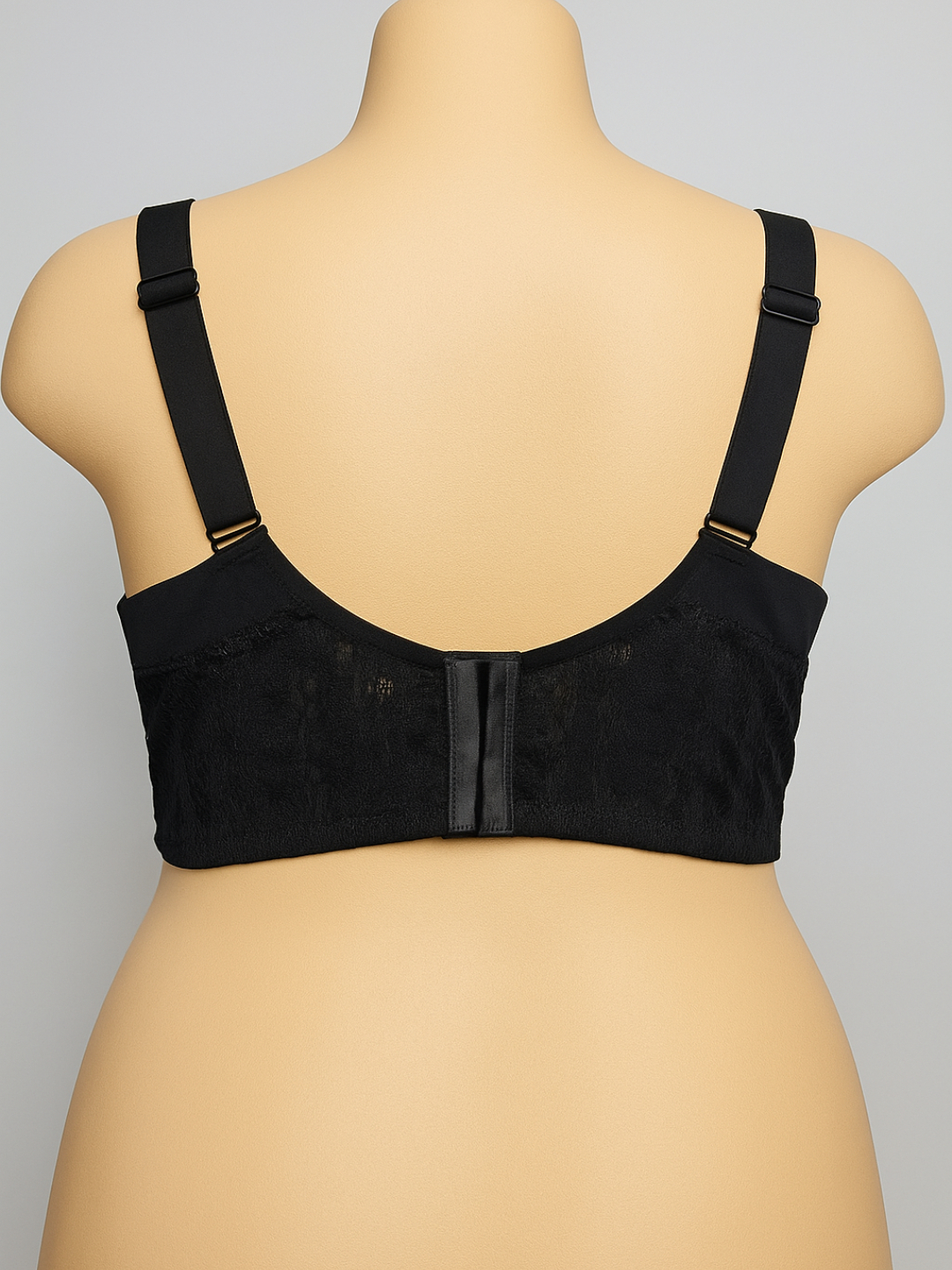 Choqintirgan onam bilan hammomda porno Anna Simenovich bilan jinsiy aloqani tomosha qiling