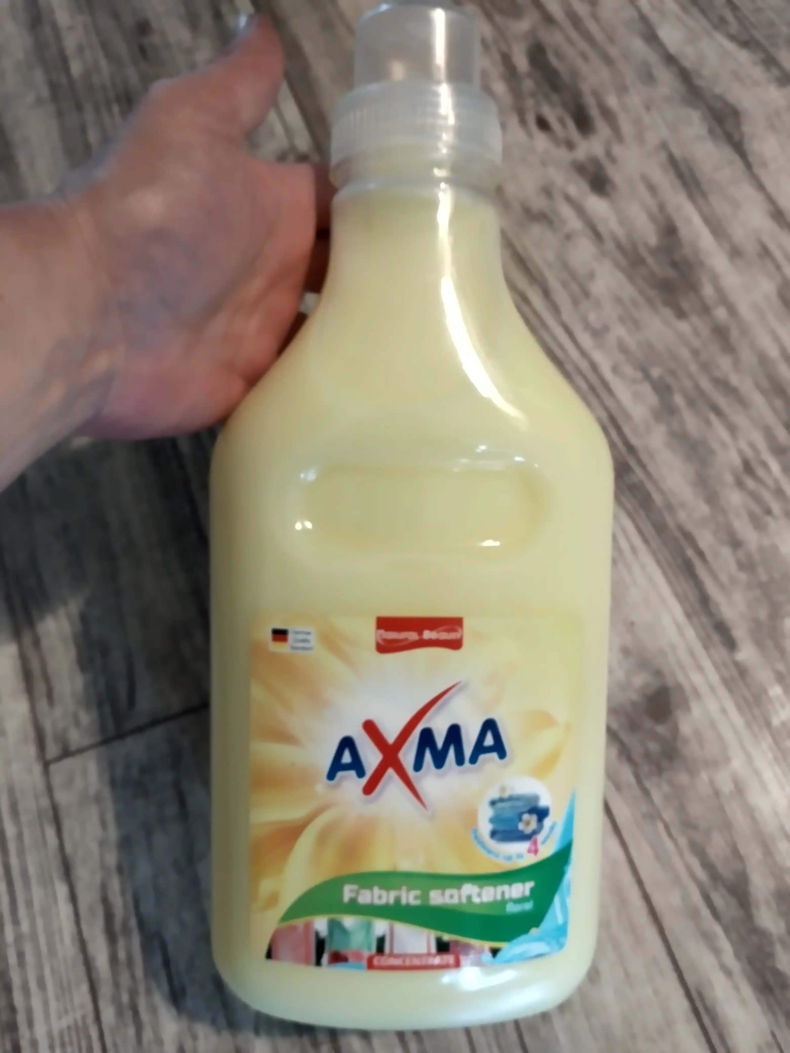 Ichki kiyimlar uchun AXMA Gul konditsioneri, 1,5 litr