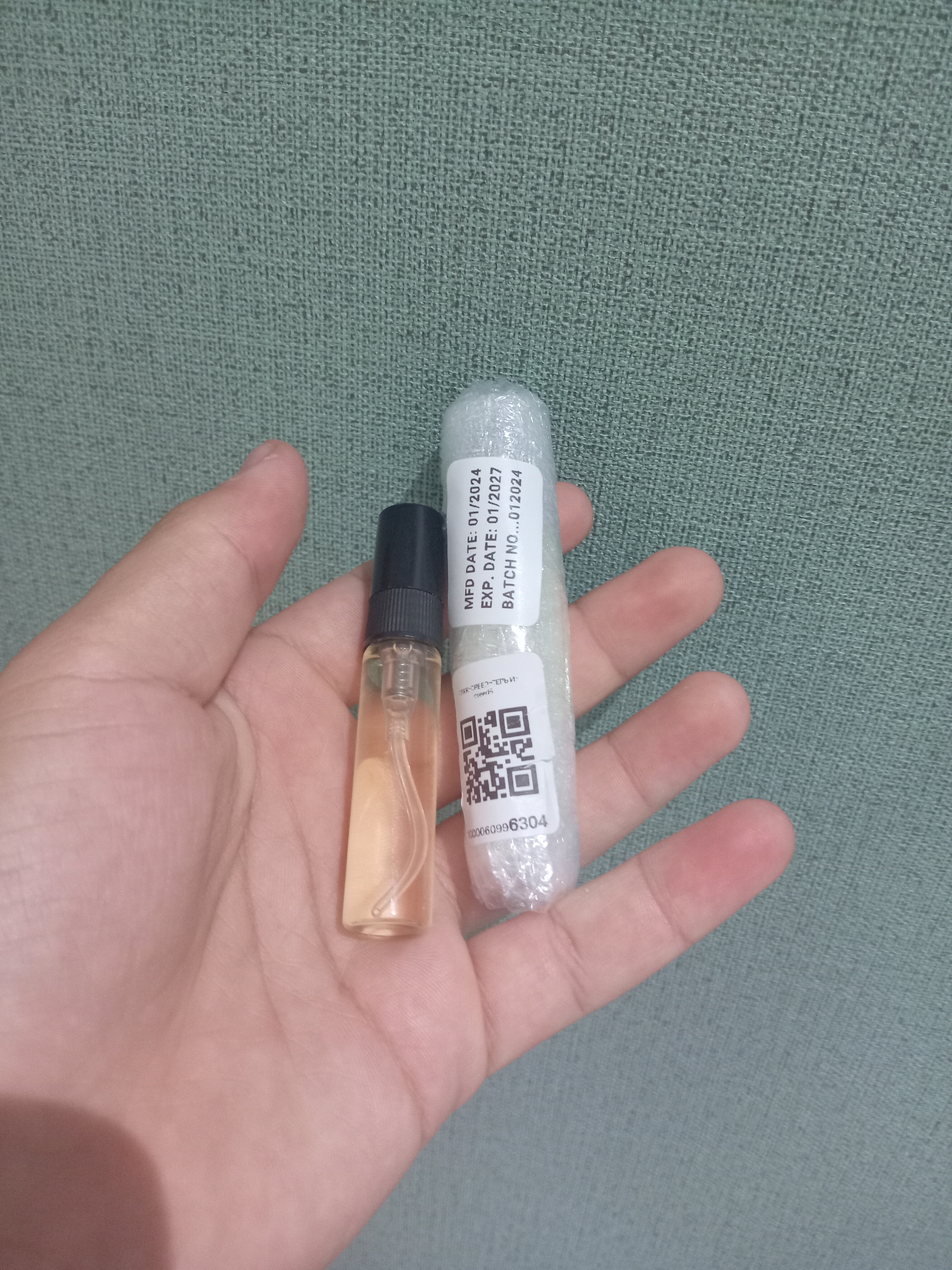 Ayollar atirlari Libre, parfyumlangan suvi YSL Libre, 100 ml, 10 ml, 5 ml, 3 ml