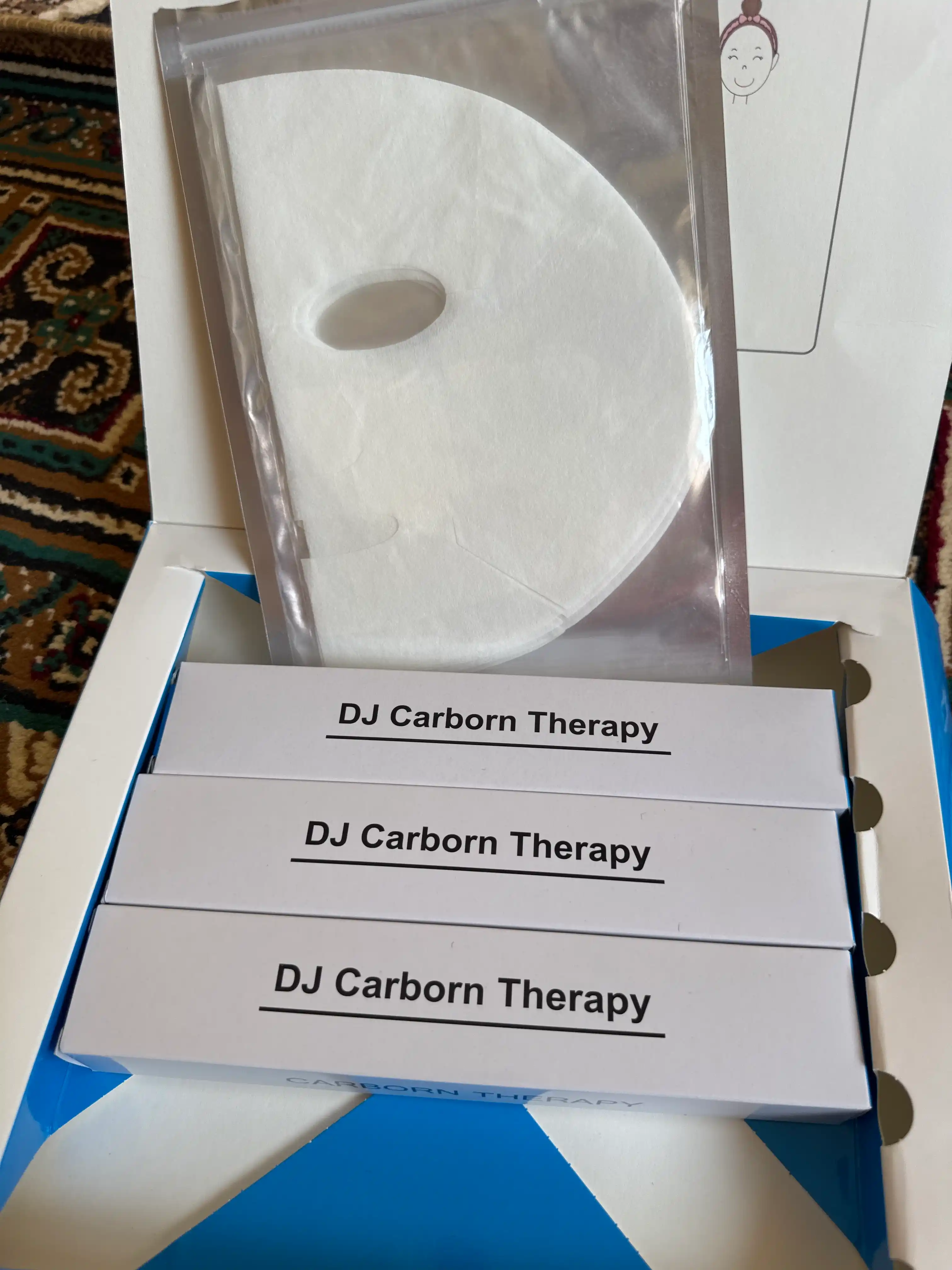 Karboksiterapiya DJ Carborn Therapy yuz uchun parvarish toplami 5 dona niqob + 5 dona gel