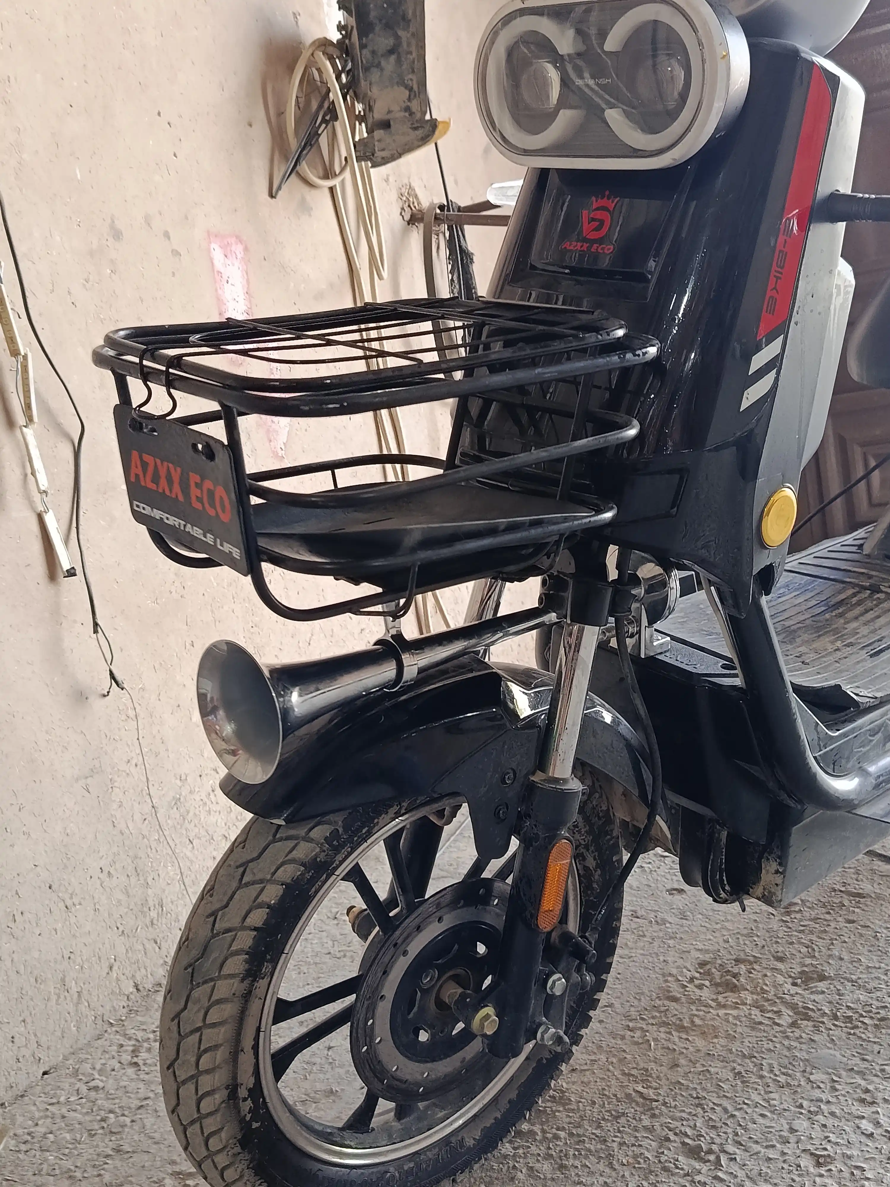 Signal, vozdushniy Avtomobil uchun signali, +kompressorli  12V, qorasi 24V