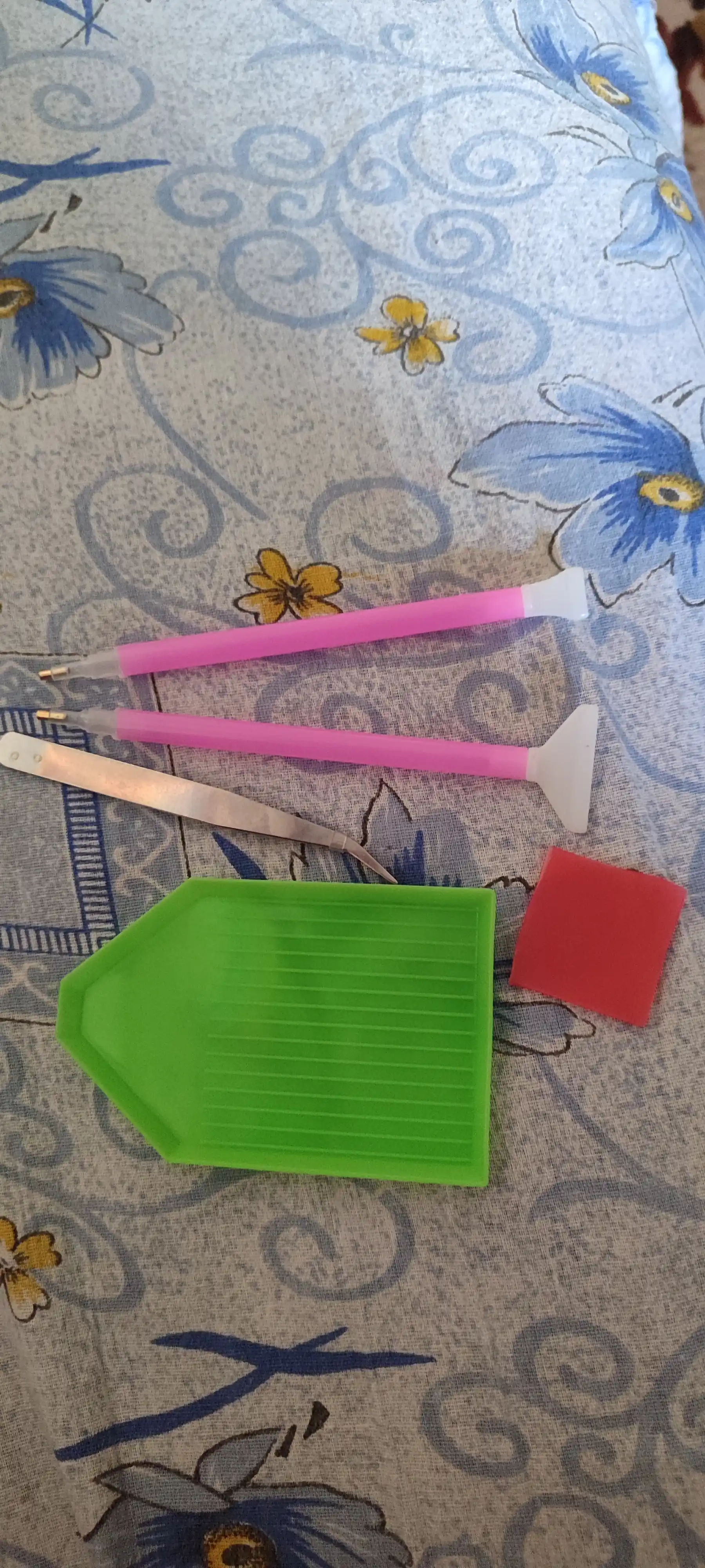 Kosmetik sumkada olmos mozaikasi uchun universal aksessuarlar to'plami, 21 dona