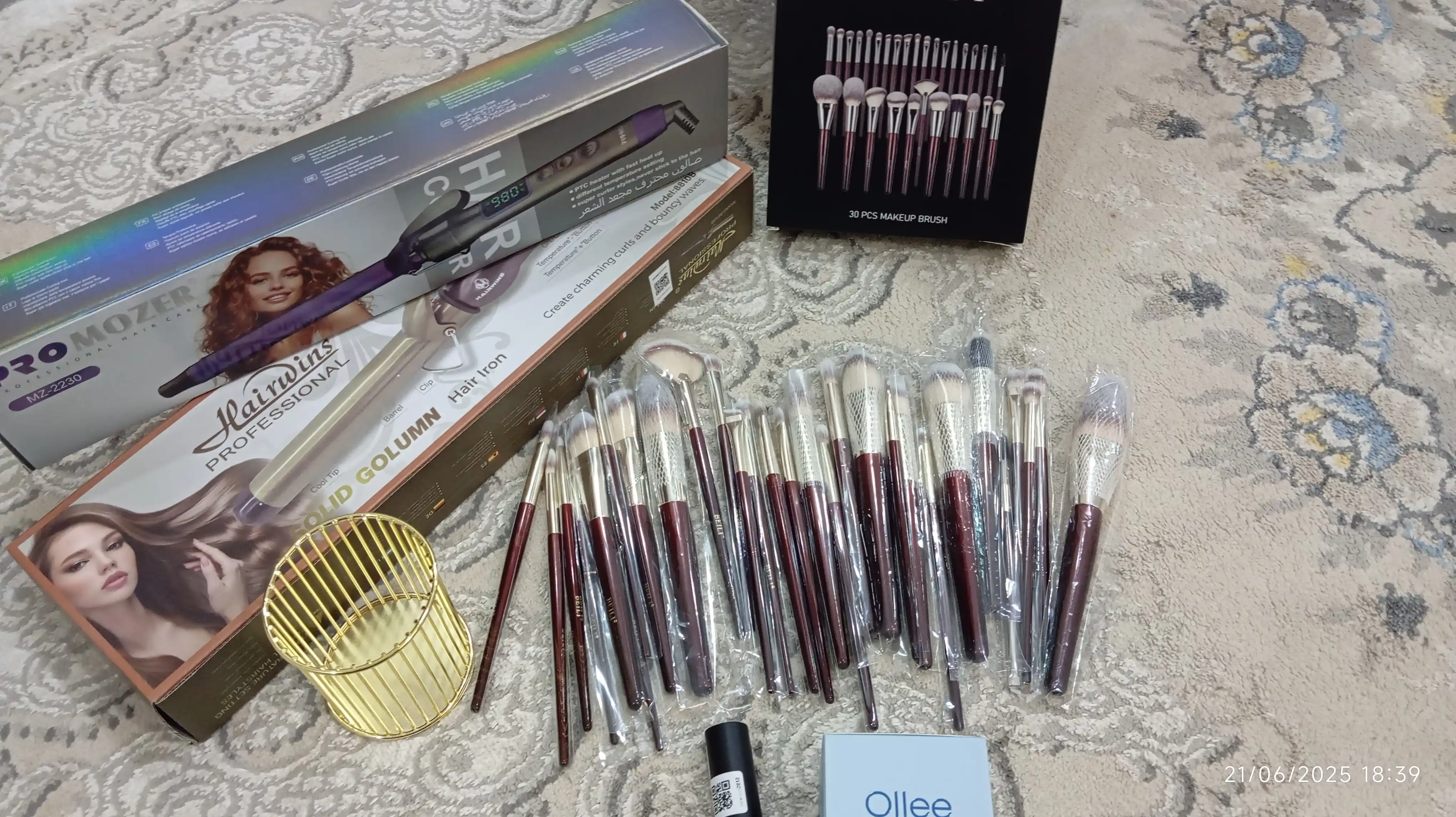 Professional ployka dazmol Hairwins HW-8810 soch turmaklash uchun, harorat nazorati