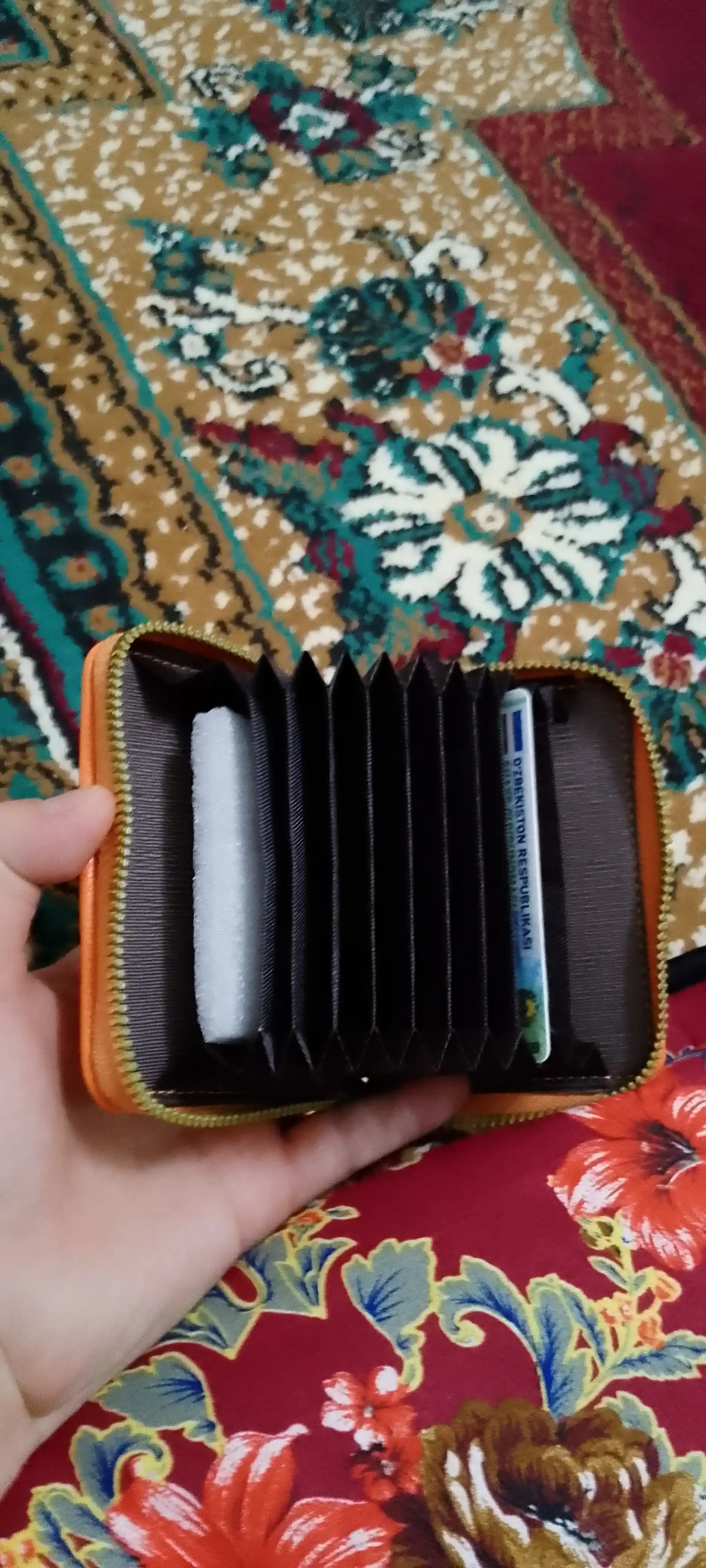 Universal mini hamyon, 11 ta bo'lim, RFID skanerlashdan himoya qilish