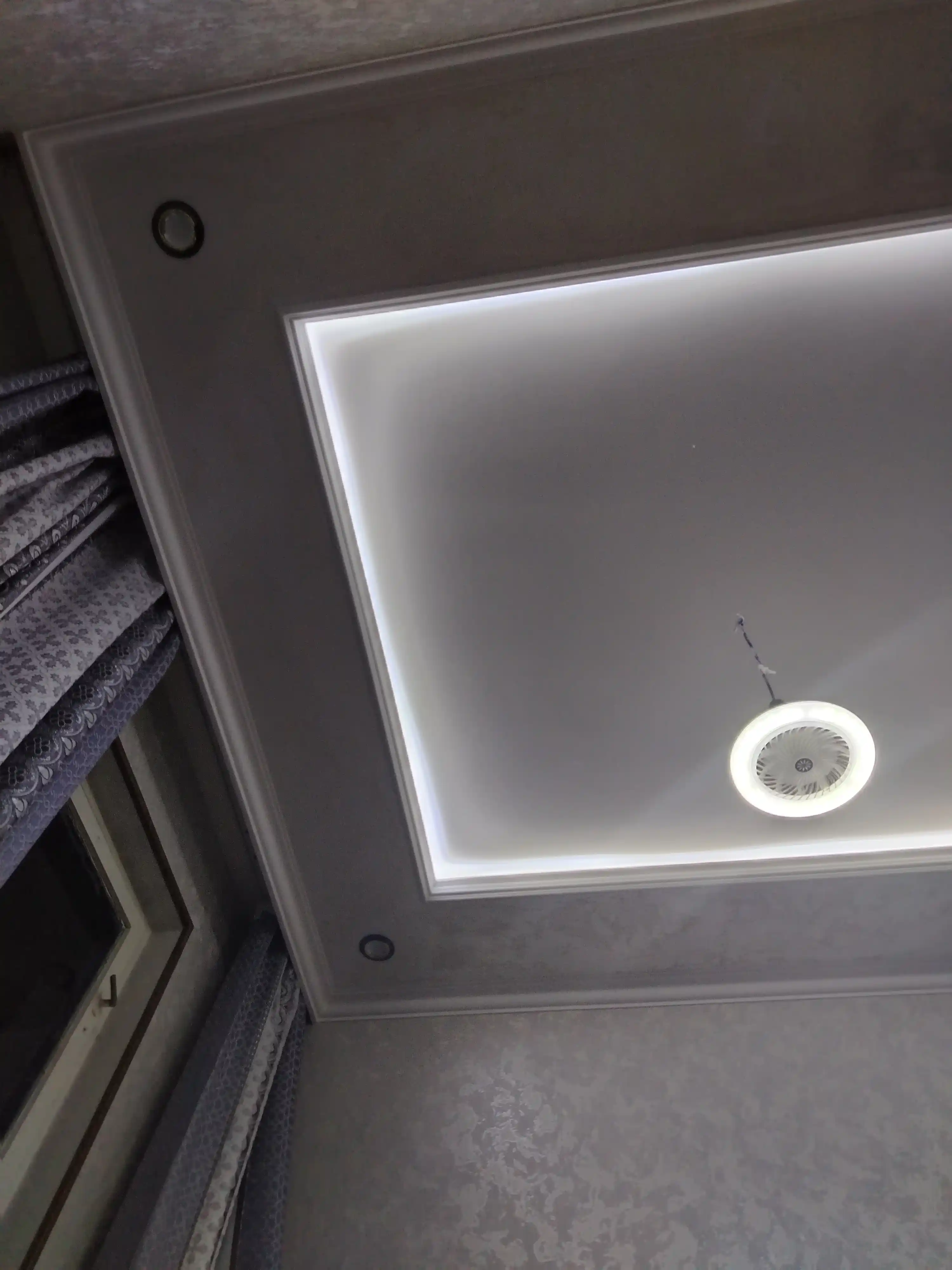 Люстра с вентилятором LED, с пультом, 3 режима освещения,3 режима вращения для всех комнат