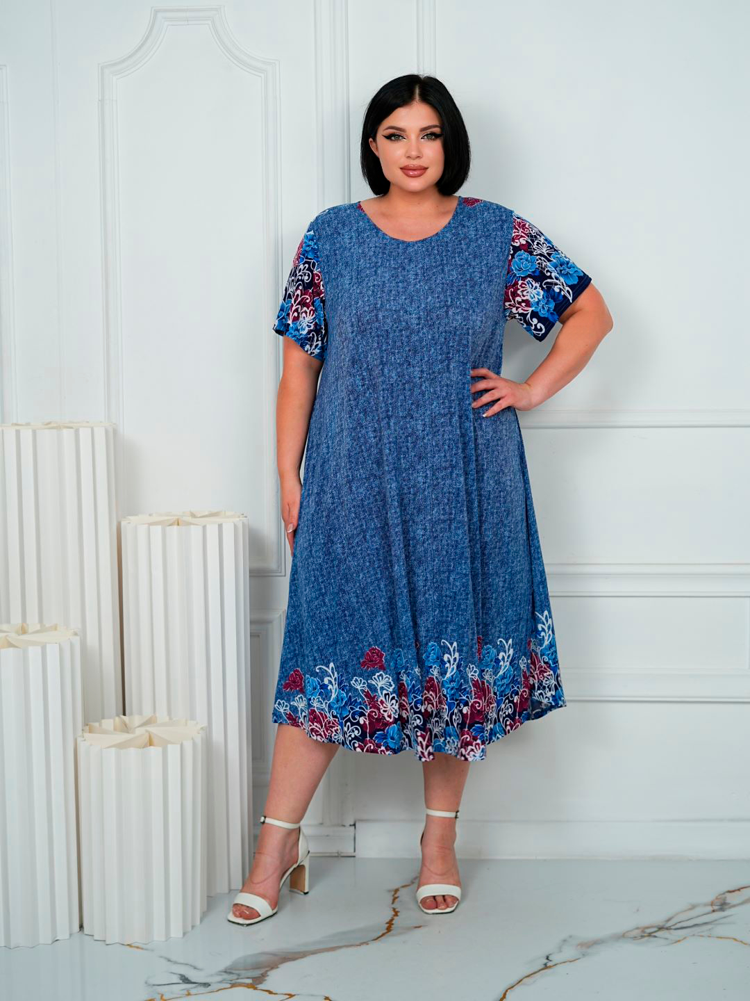 Voyaga etgan ayollar fotosuratlarining semiz eshaklari