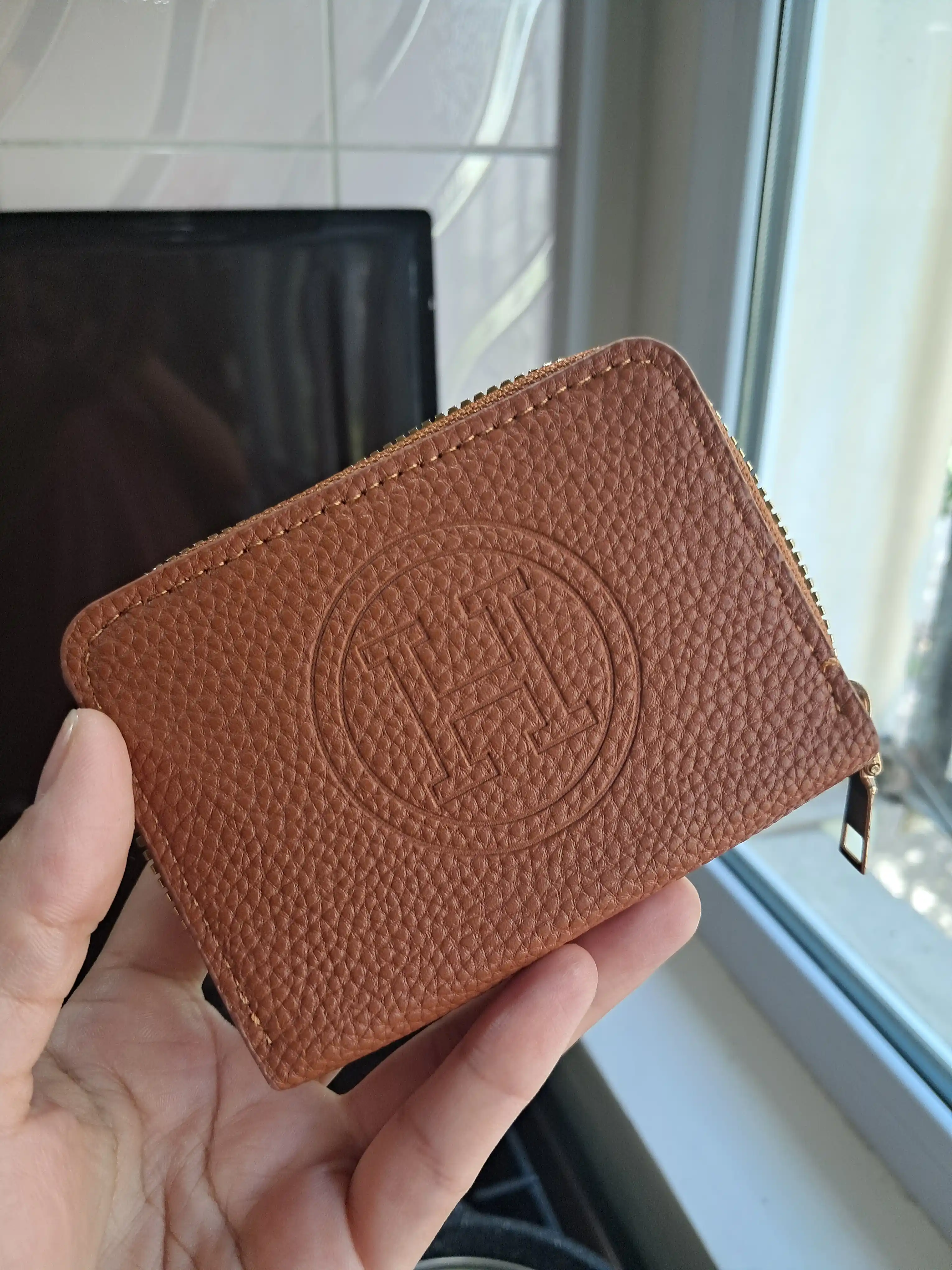 Universal mini hamyon, 11 ta bo'lim, RFID skanerlashdan himoya qilish