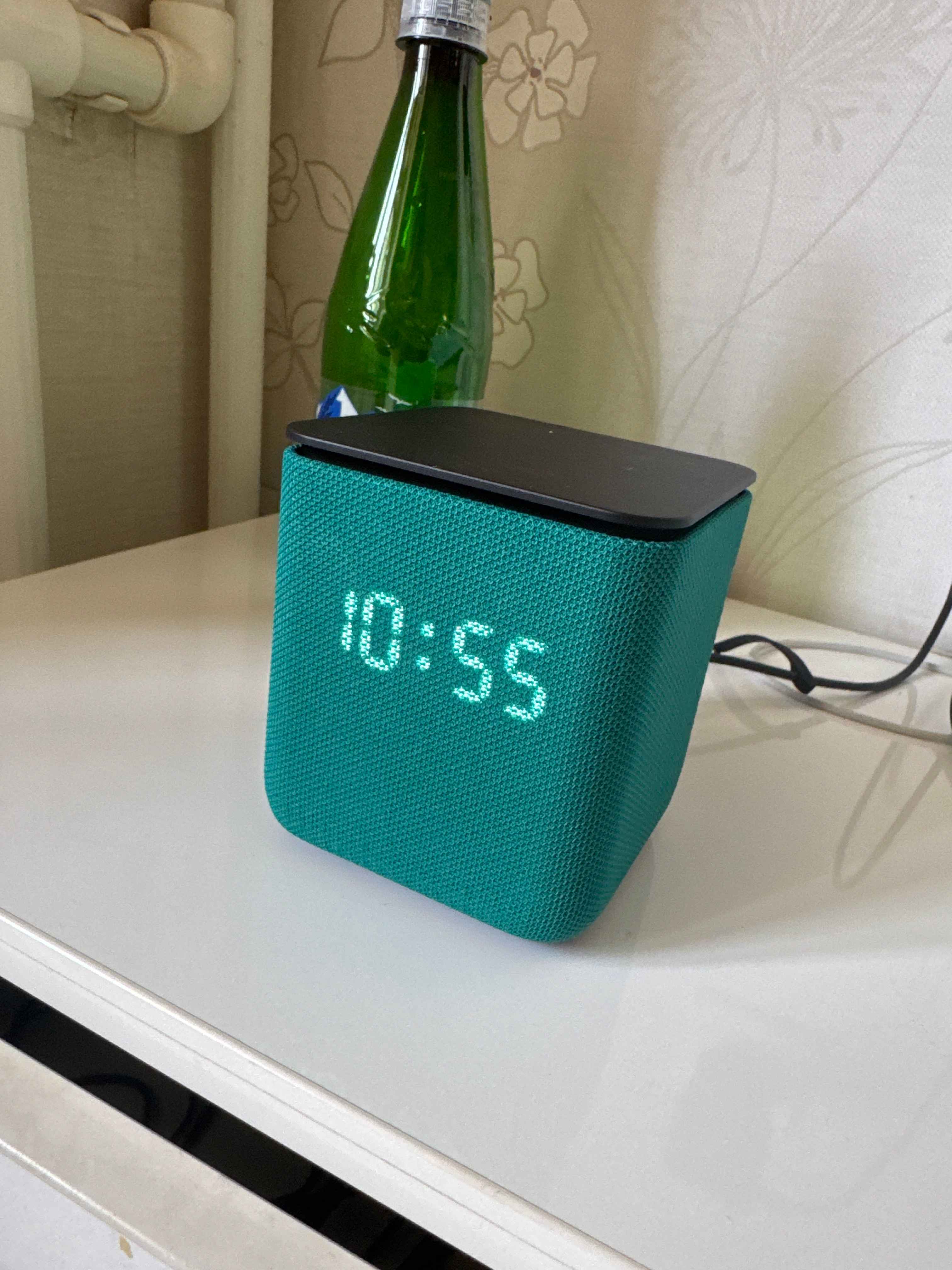 Умная колонка Яндекс Станция Миди с Алисой, часами YandexGPT Zigbee, узбекским языком 24Вт