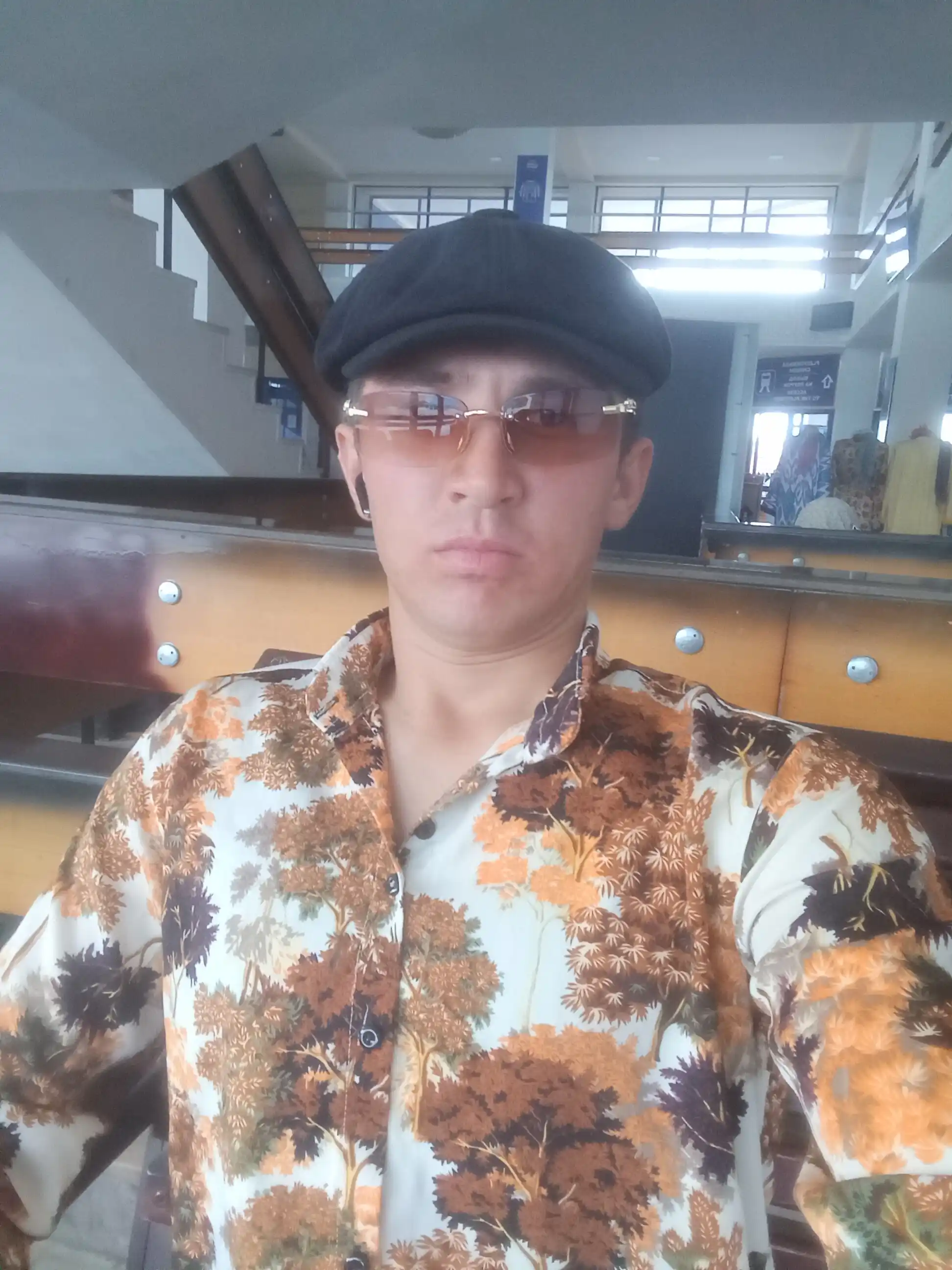 Солнцезащитные очки, аллигатор