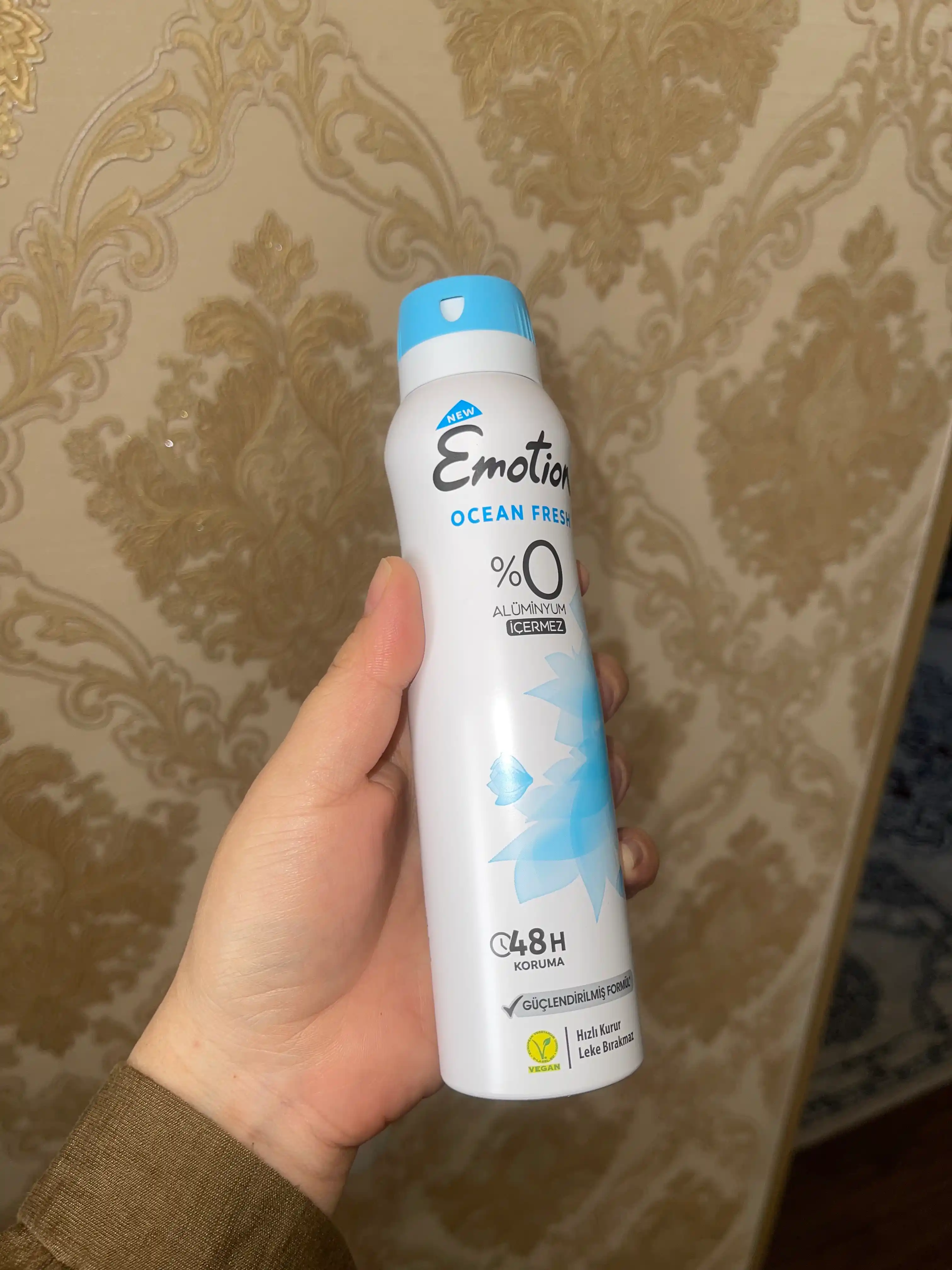 Dezodorant-sprey Emotion Ocean Fresh, 150 ml