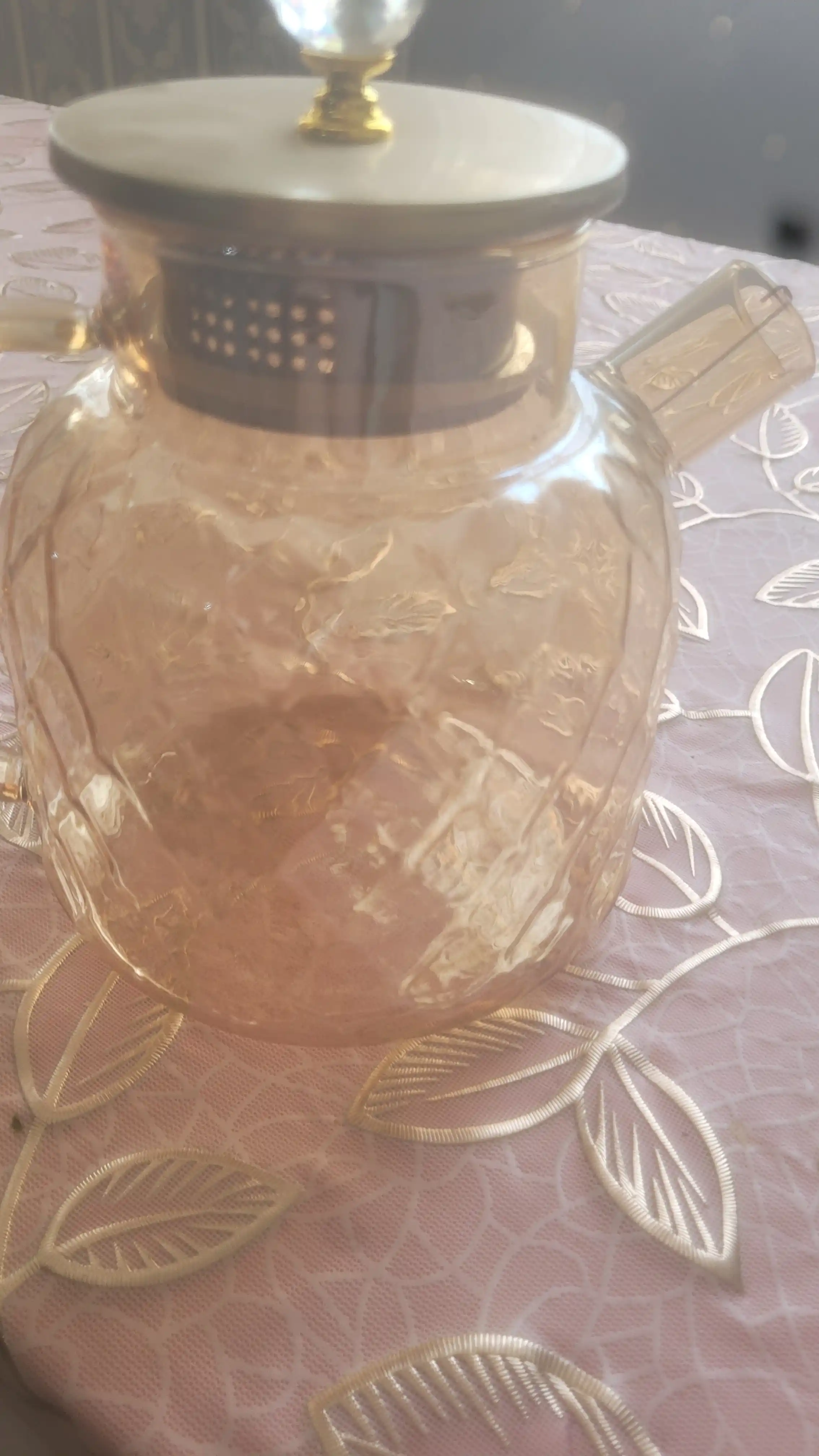 Issiqlikka chidamli shishadan, prujina elakli shisha choynak