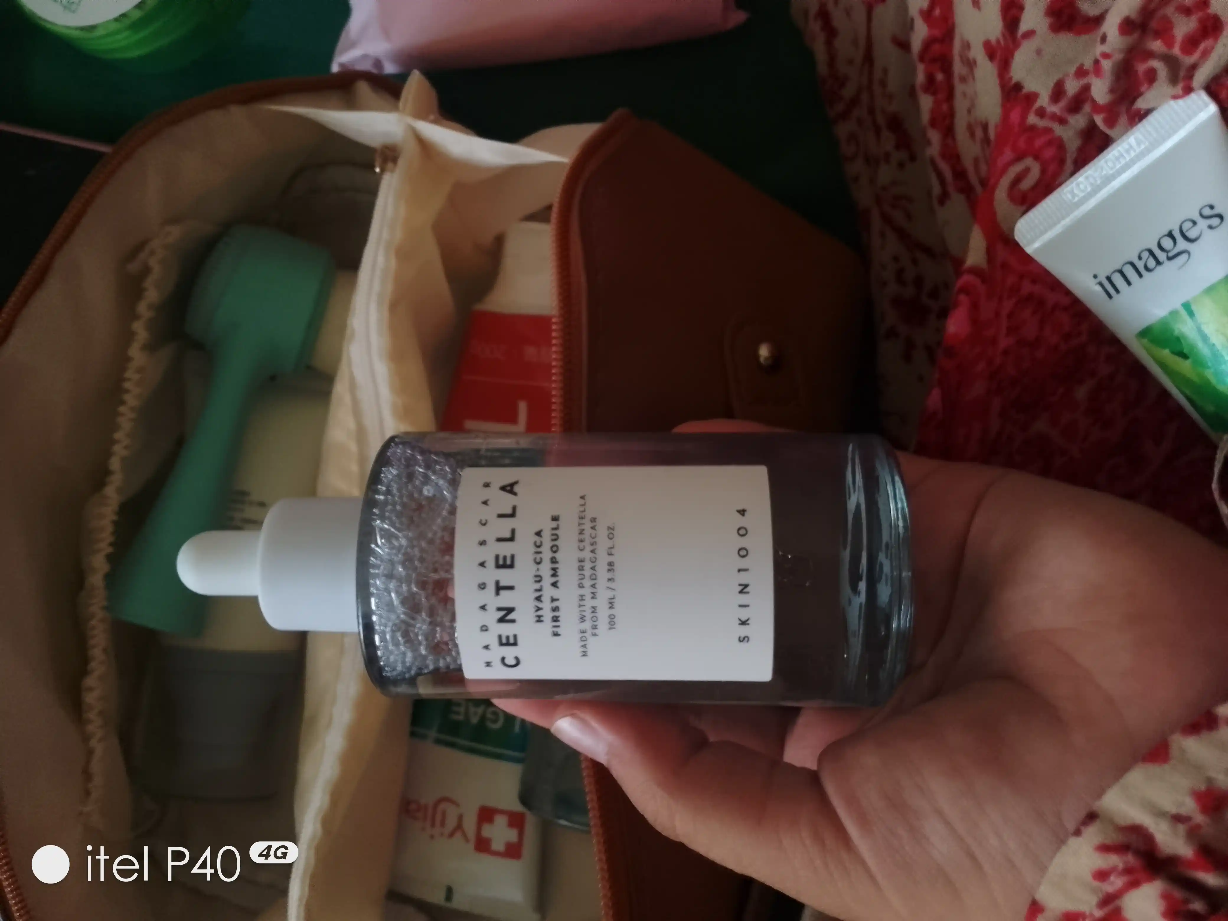 Tinchlantiruvchi ampulali zardob Madagascar Centella Ampoule Skin1004, sentella bilan