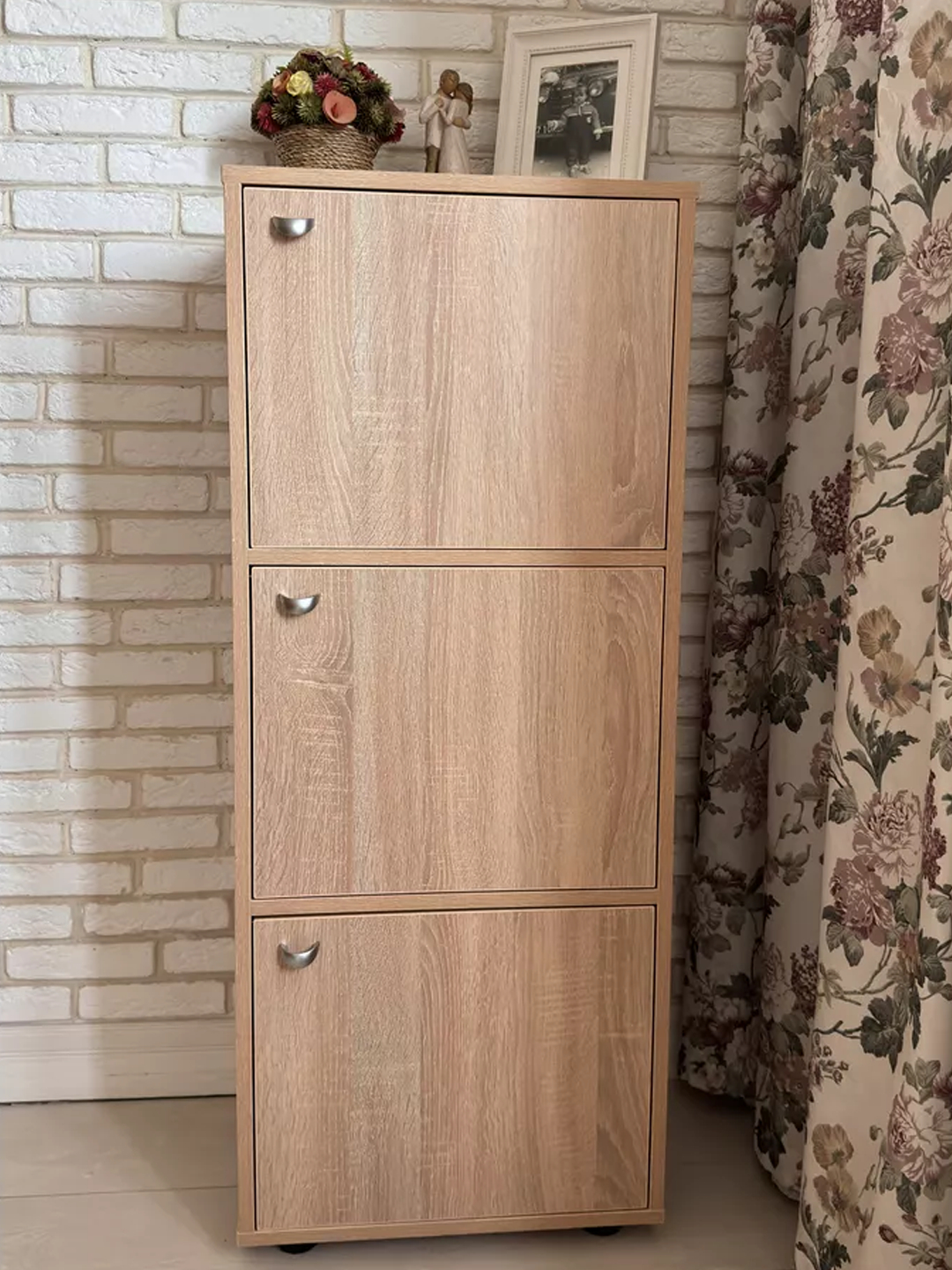 Универсальный шкаф для дома и офиса 110*30*45