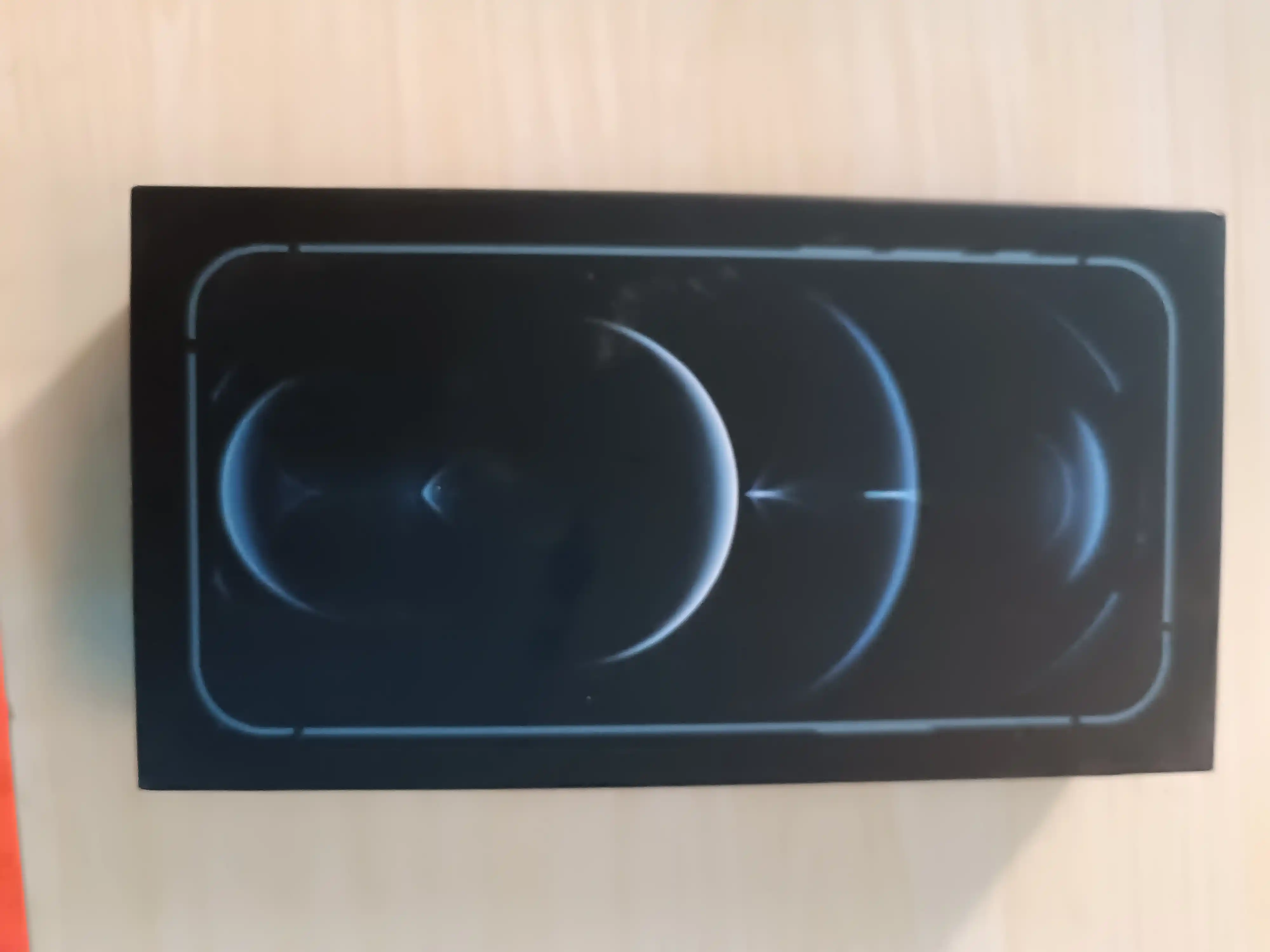 Smartfon Apple iPhone 12Pro, 128/256GB, SIM+Esim, g‘ilof va shisha sovg‘a sifatida