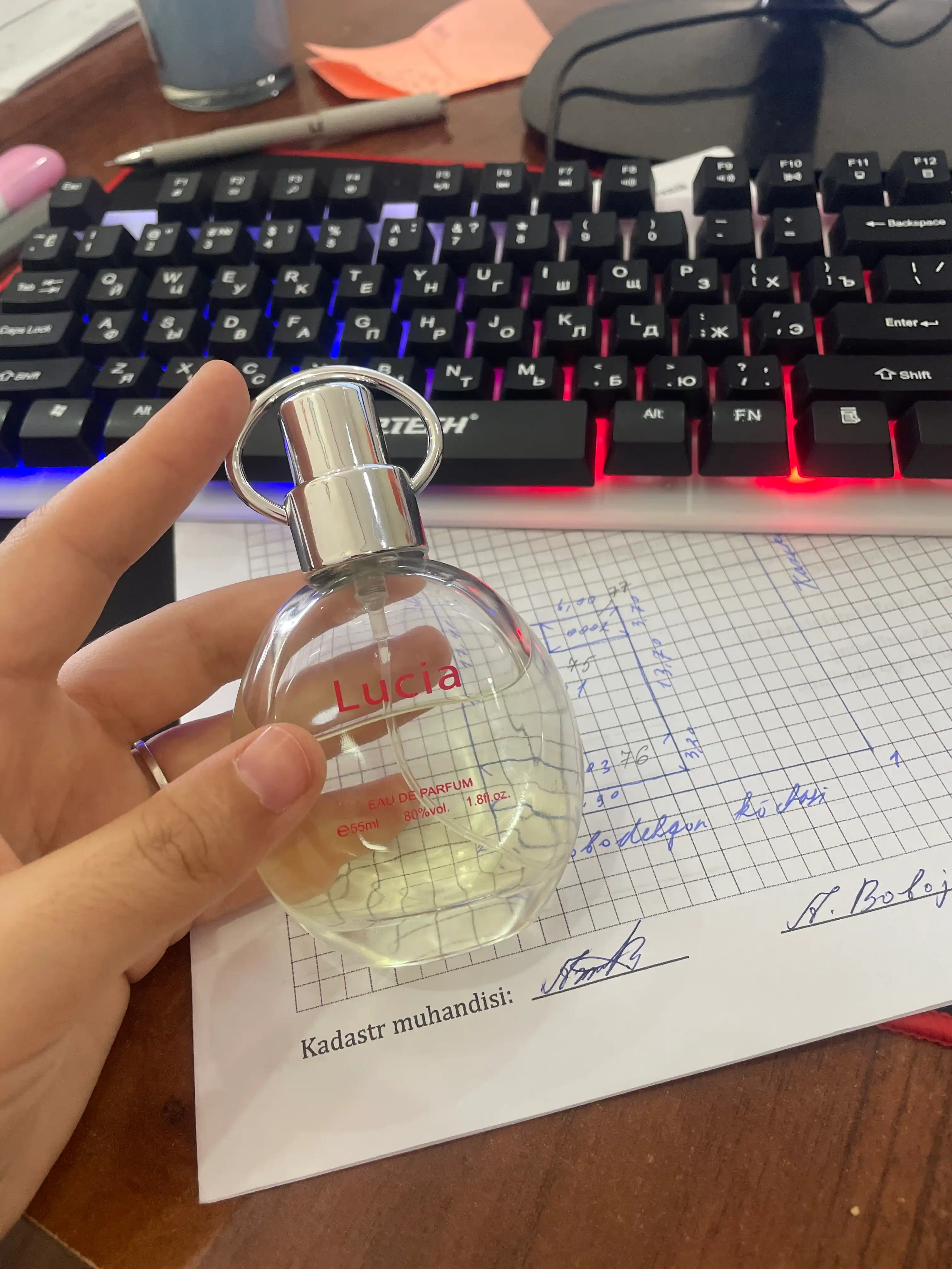Ayollar uchun parfyumlangan suvi Lucia, 50 ml