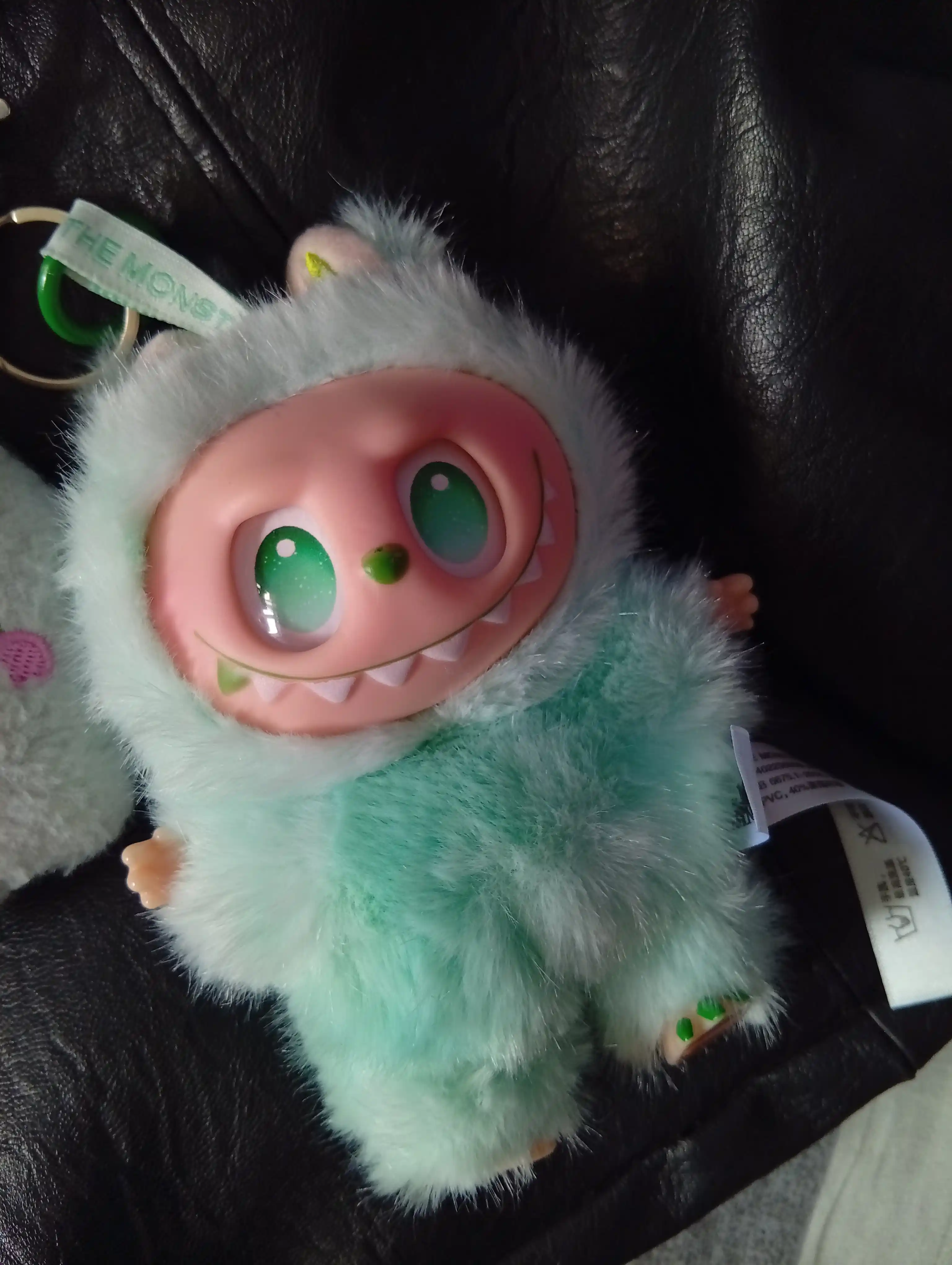 Labubu 1:1 POP MART kolleksion figurchasi "The Monsters Big into Energy" 1 dona, tasodifiy