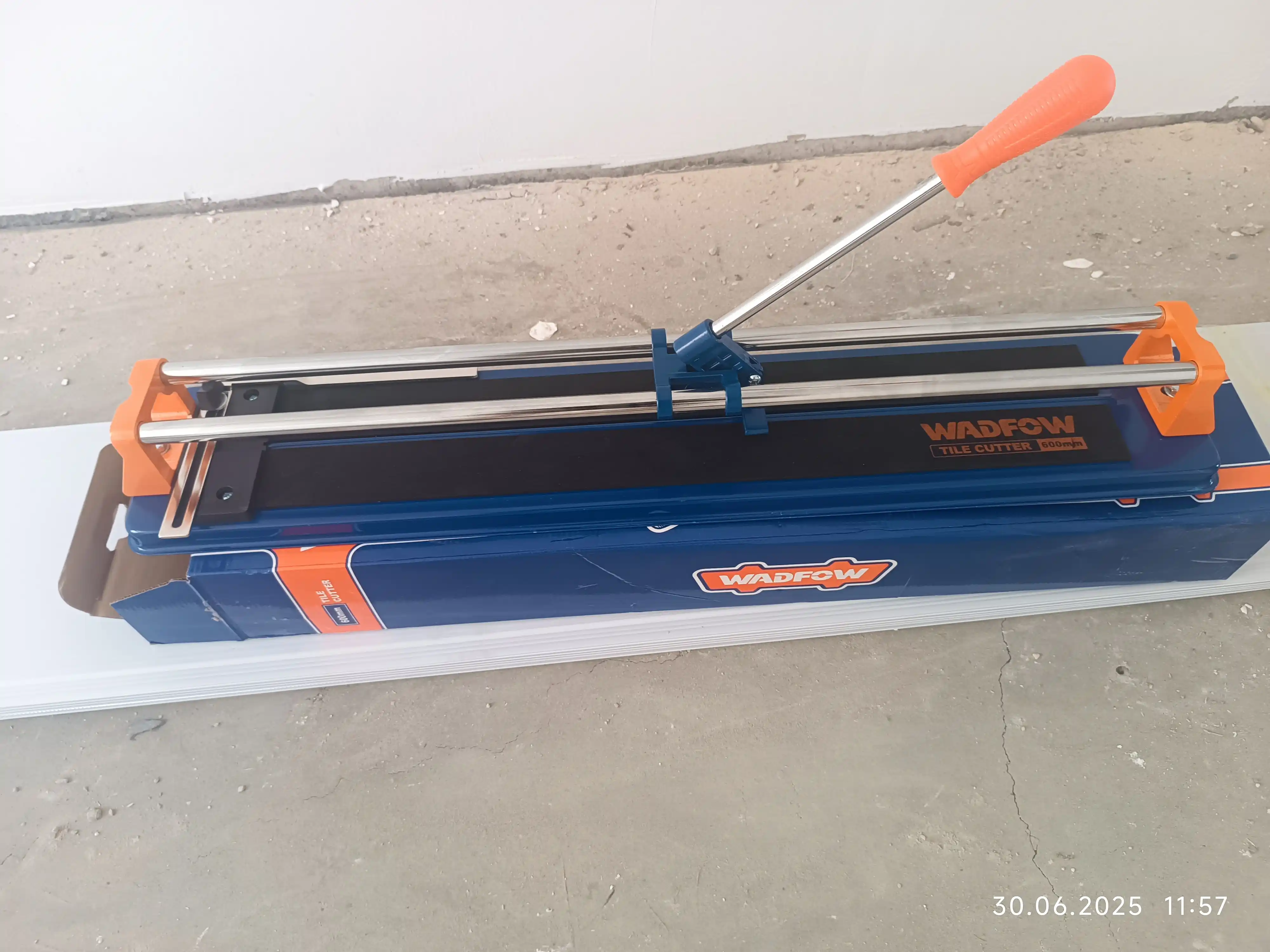 Qo'lda plitka kesar  Wadfow kafelerez 600 * 10 mm, WTR1506