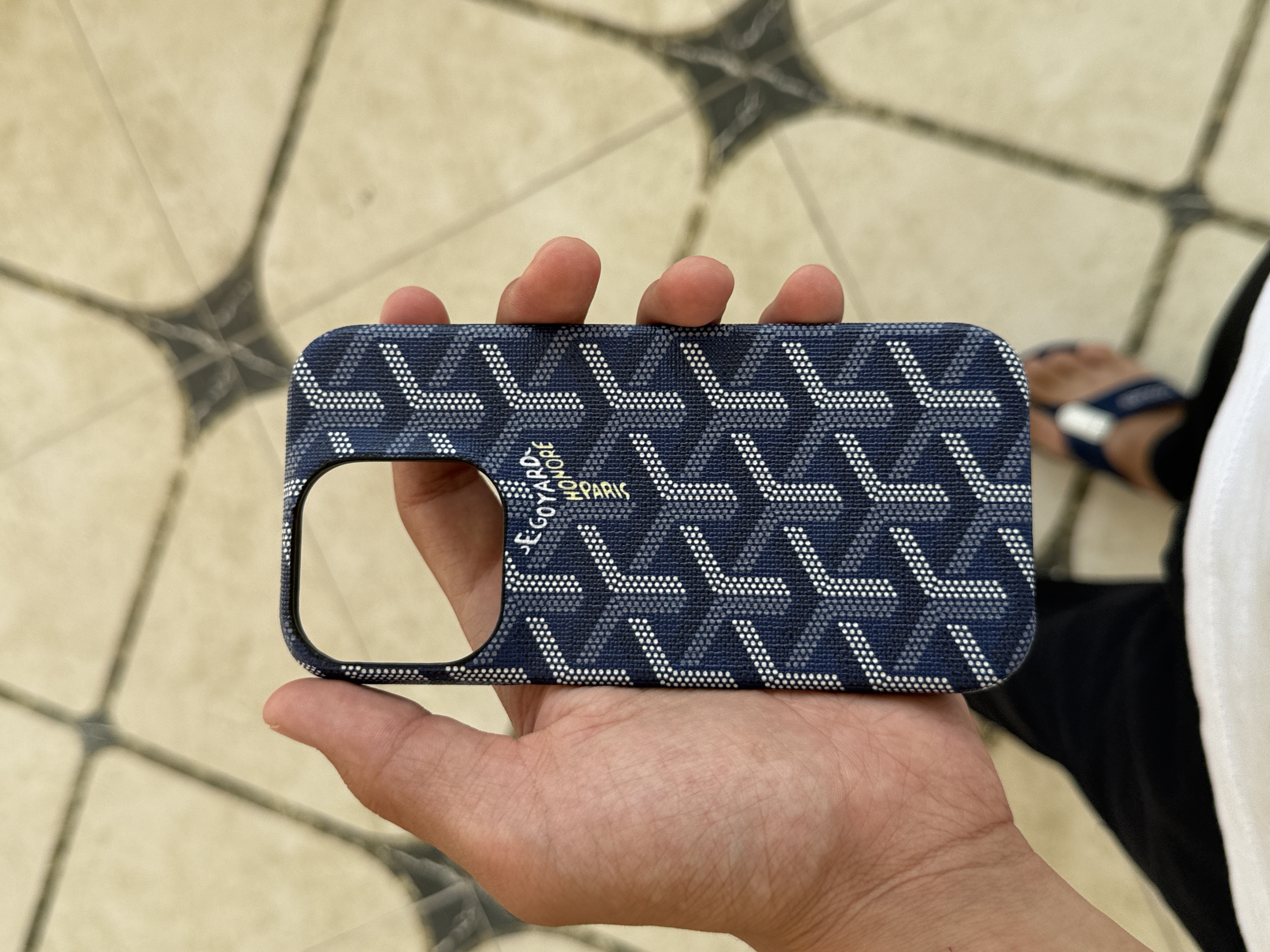 IPhone 14, 15, 16 Pro, ProMax, Plus uchun g'ilof Goyard