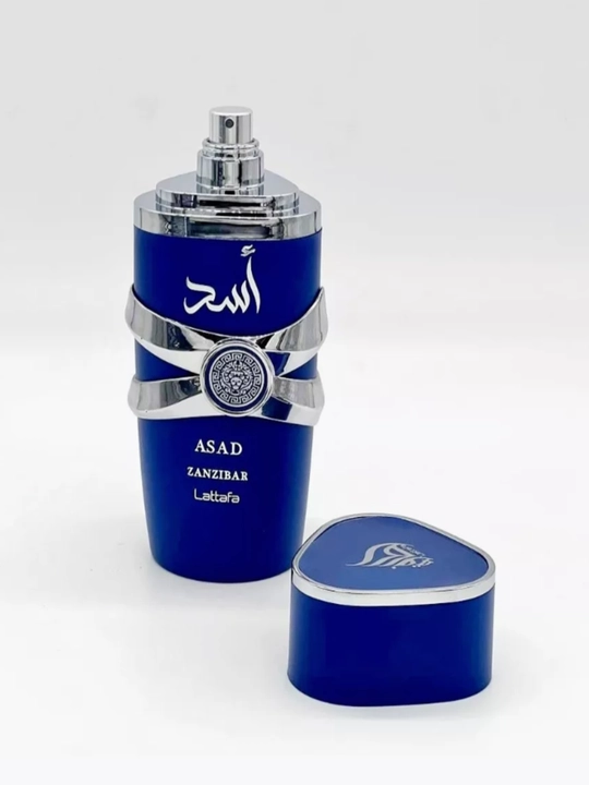 Atir erkaklar Asad Zanzibar