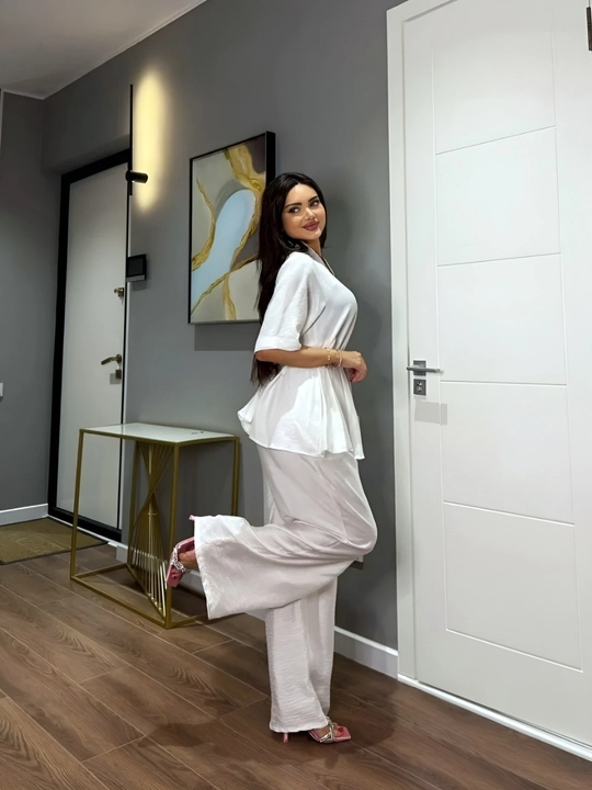 Klassik ayollar va qizlar kostyumi, komplekt troyka kundalik, ish, ofis, uchrashuv uchun