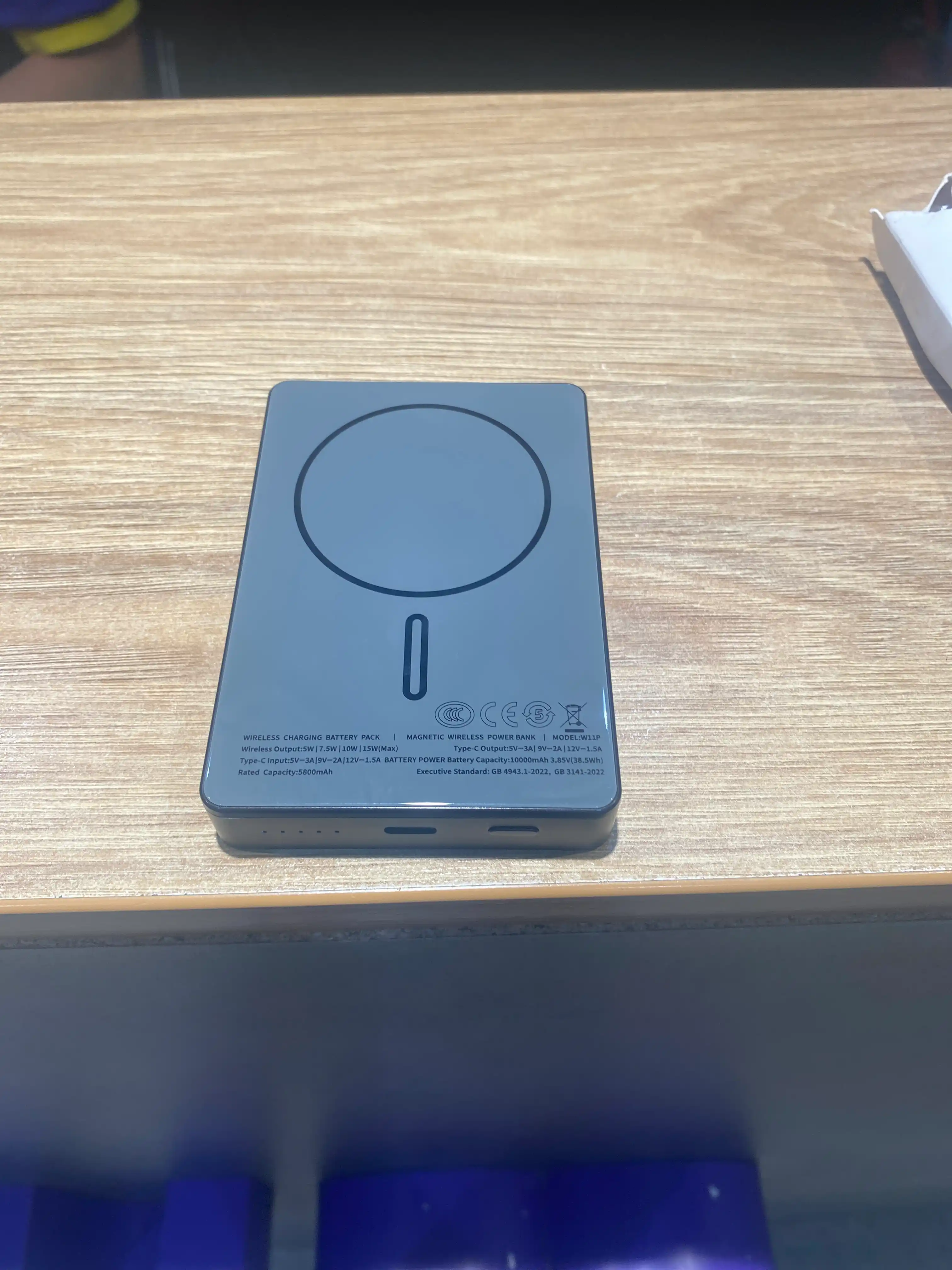 Tashqi akkumulyator Power Bank Premiunm MagSafe, 5000 va 10000 mA/s