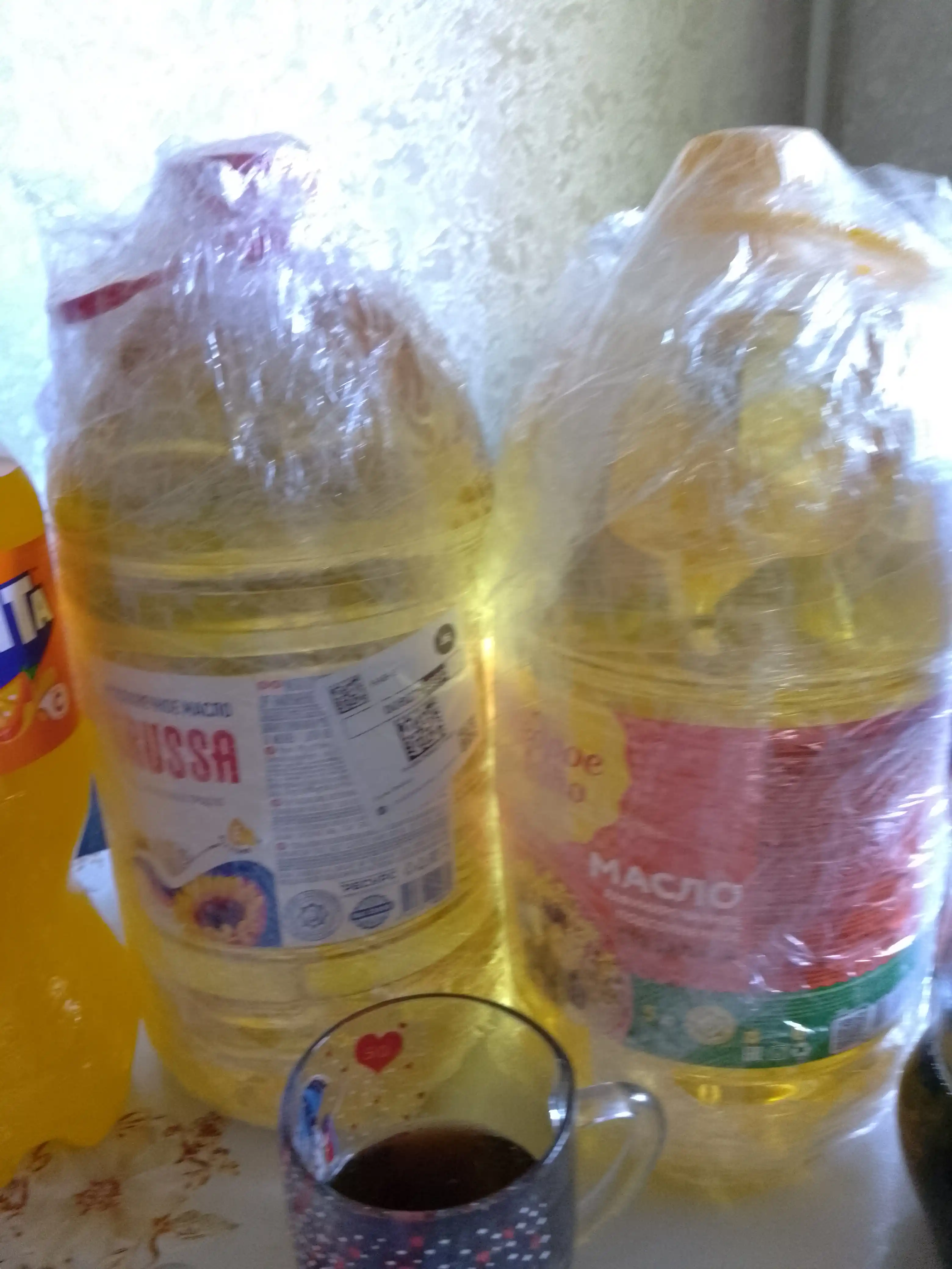 Gazlangan ichimlik Fanta Orange, 2 l