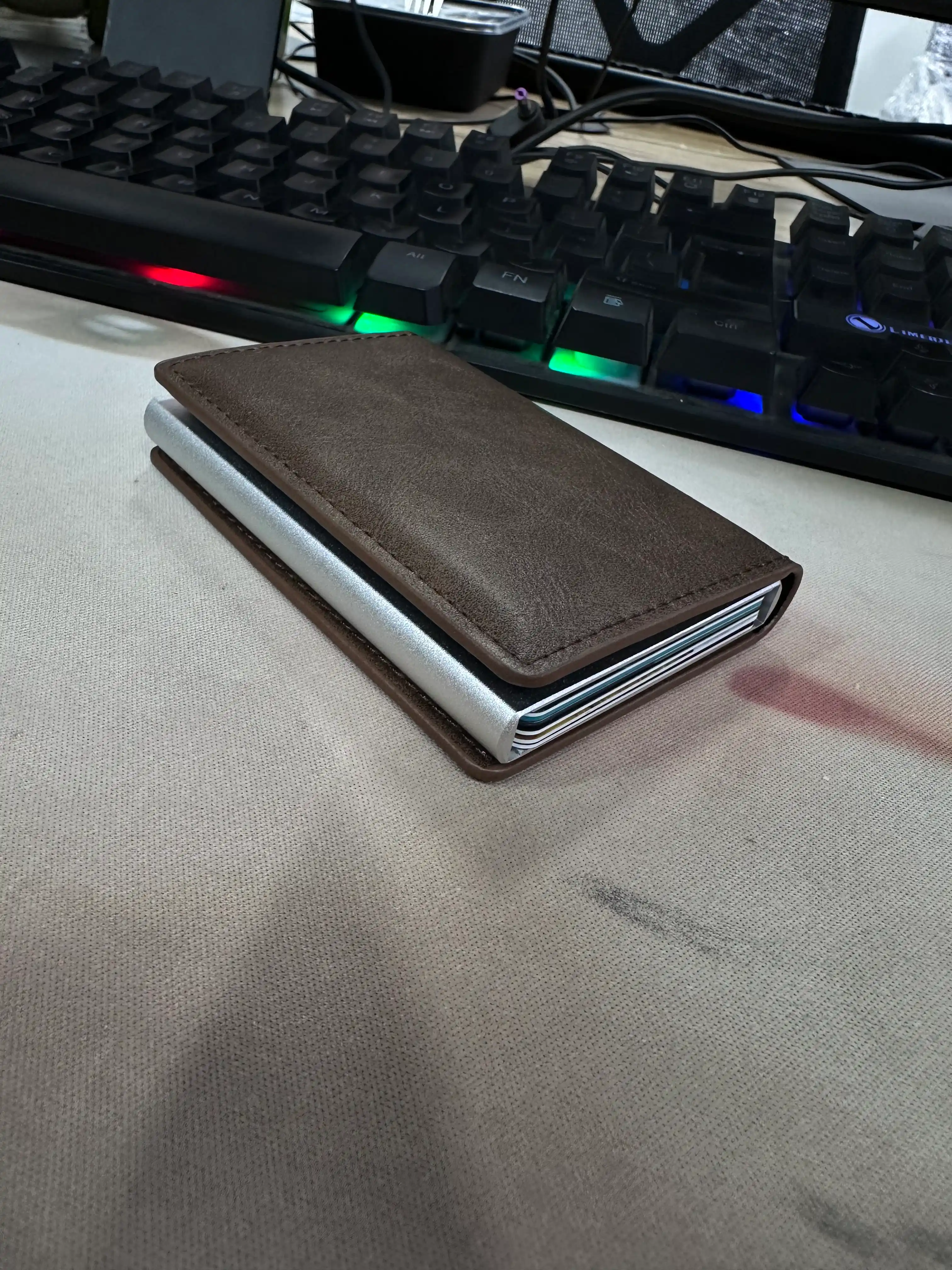 Kartxolder hamyon pul, bank kartasi, passport uchun