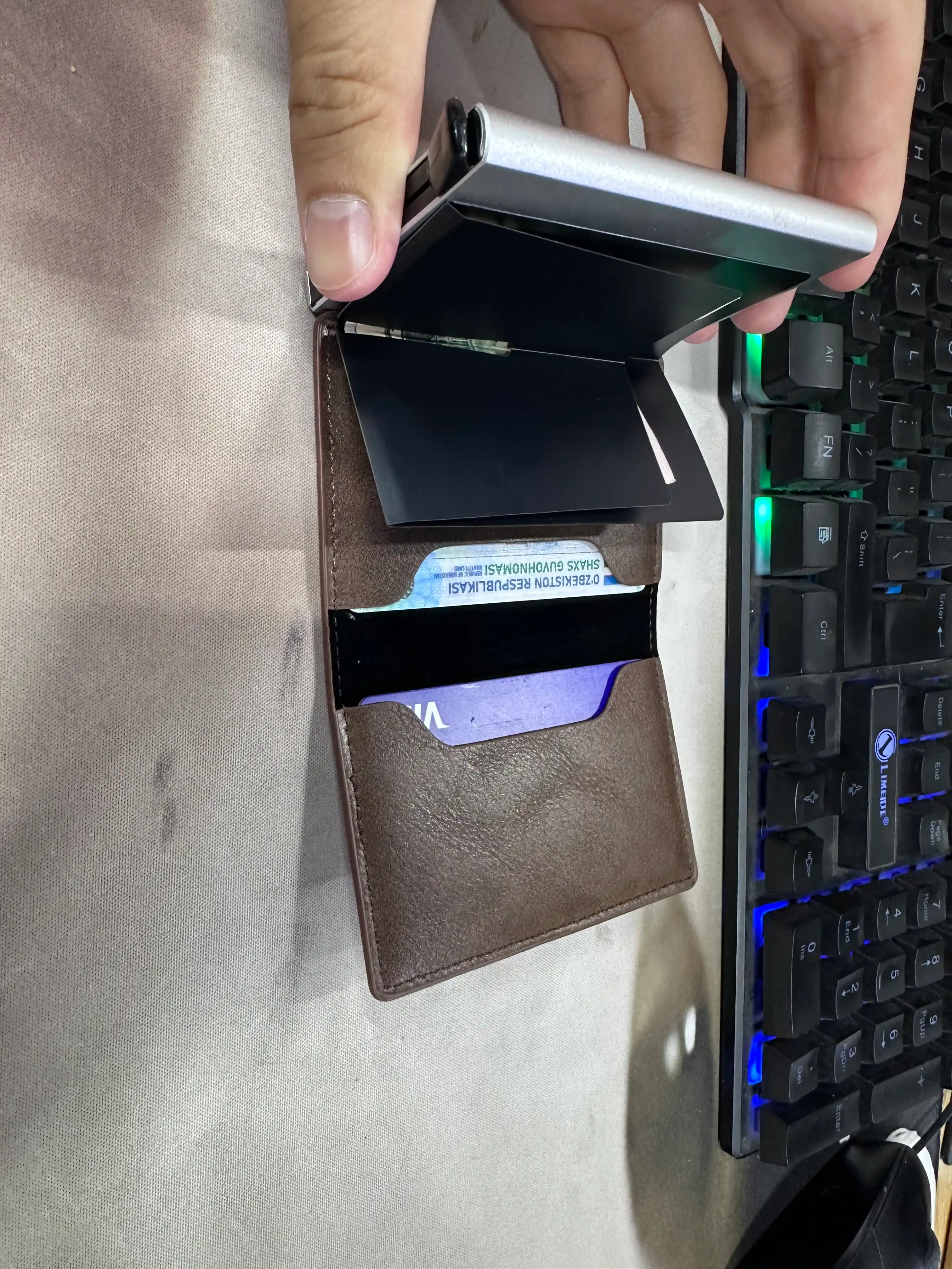 Kartxolder hamyon pul, bank kartasi, passport uchun