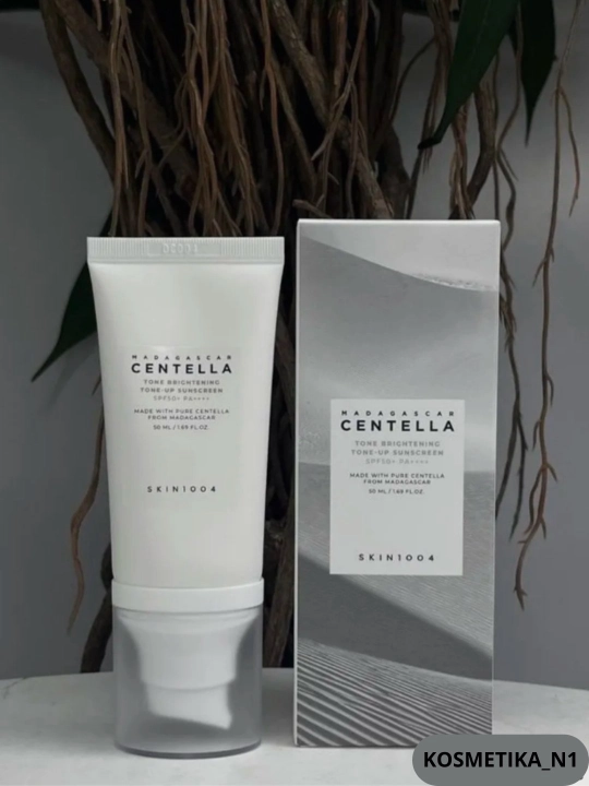 Солнцезащитный крем с центеллой SPF 50+ Skin1004 Madagascar Centella SPF50+ PA++++, 50 мл