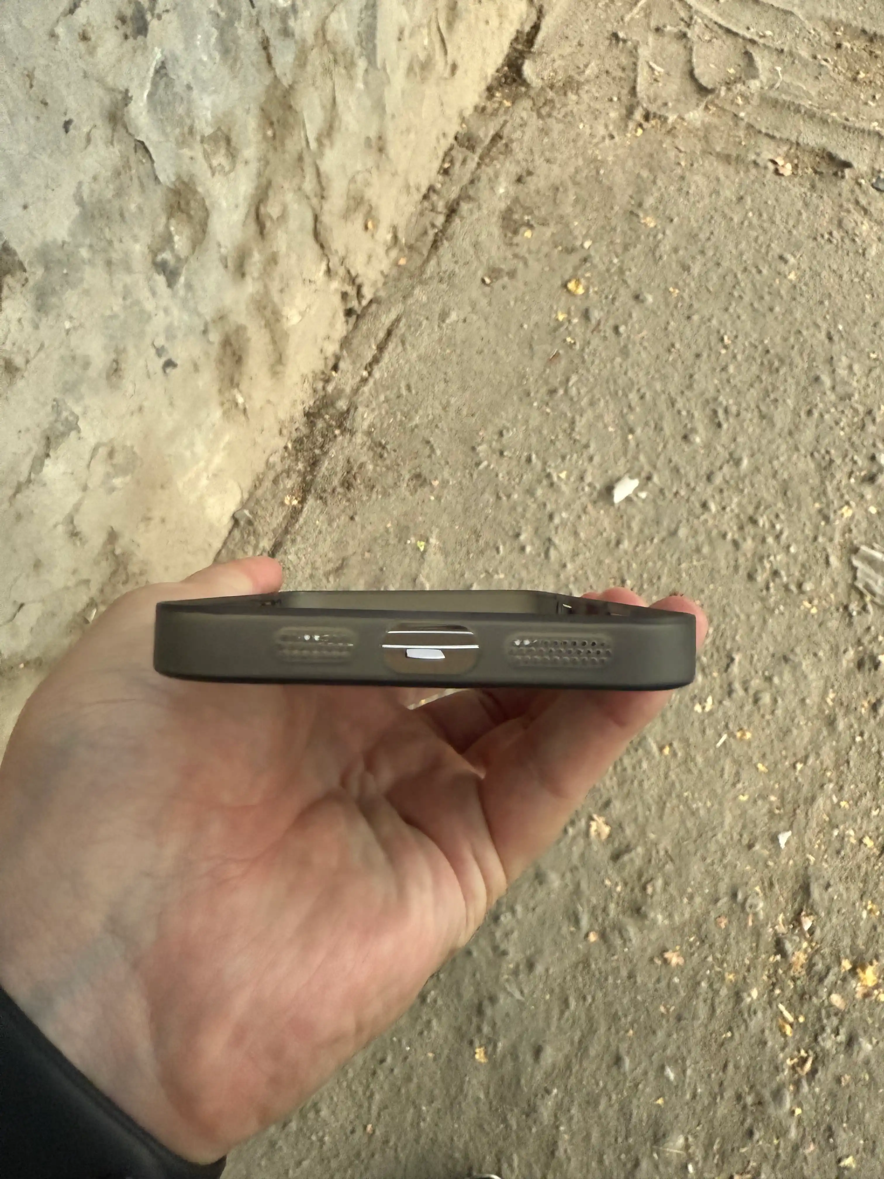 Матовый чехол с MagSafe и открытыми краями для iPhone 11/12/13/14/15/16/Pro/Pro Max