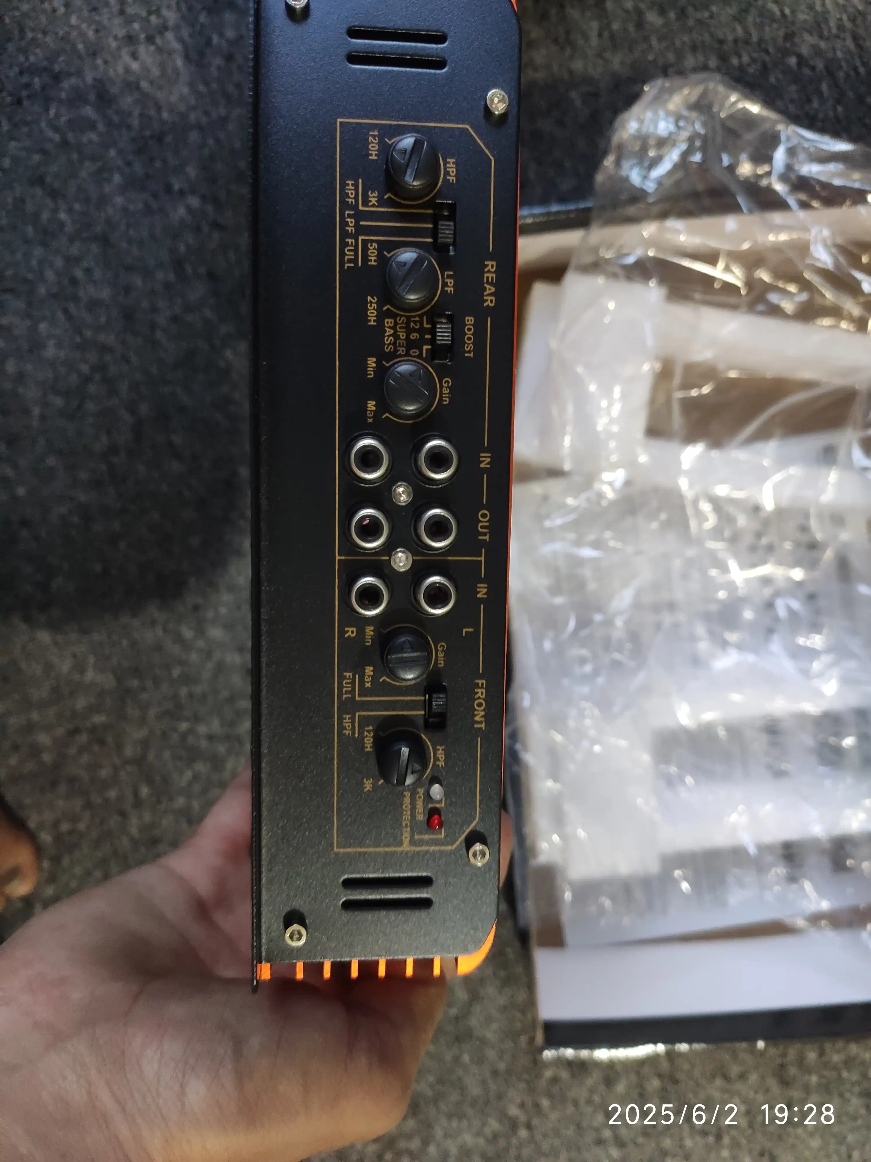 Pioneer Усилитель звука для авто 2-4-канальный, 2200-6800 Вт