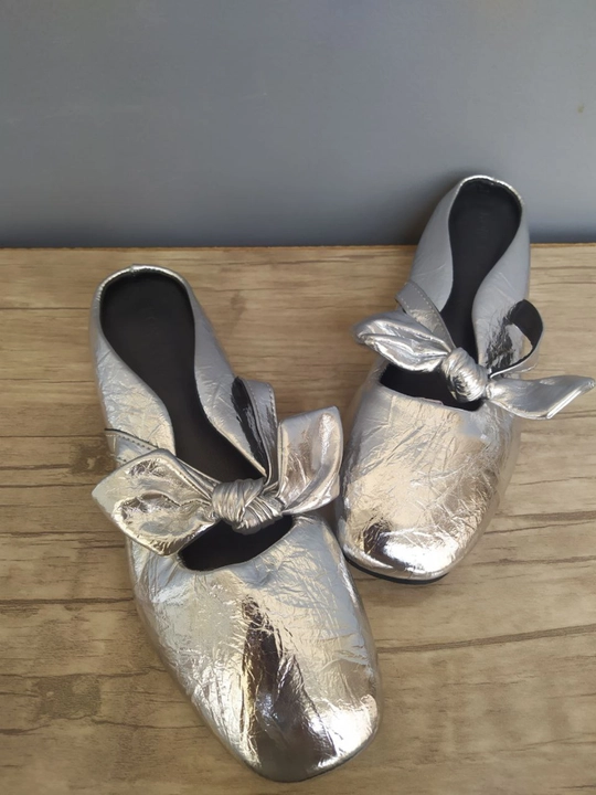 Bantli va past poshnali ayollar baletkalari, qizlar uchun bantikli tapochka
